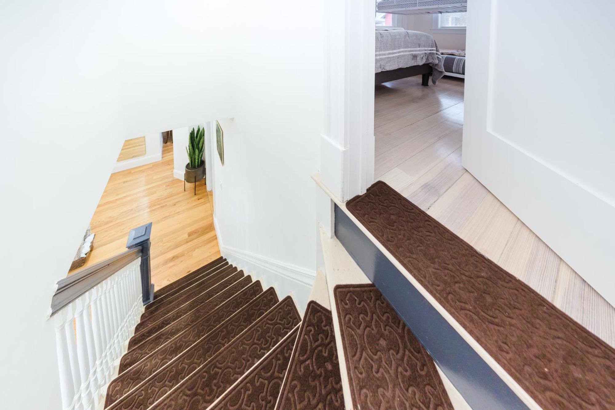 76 Carruth - 4br Cozy And Lovely Appartement