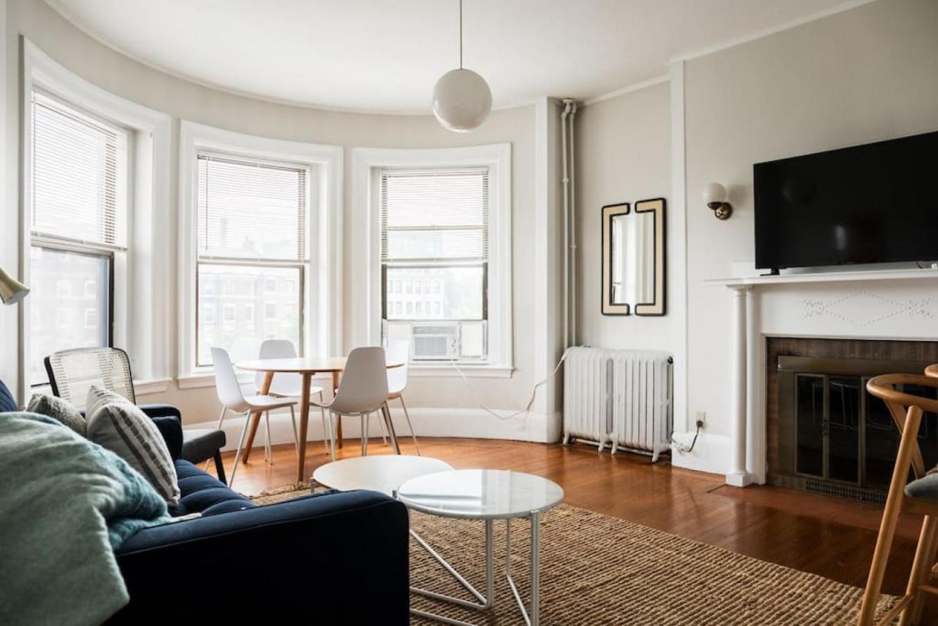 Chic Fenway 1b Perfect Location *