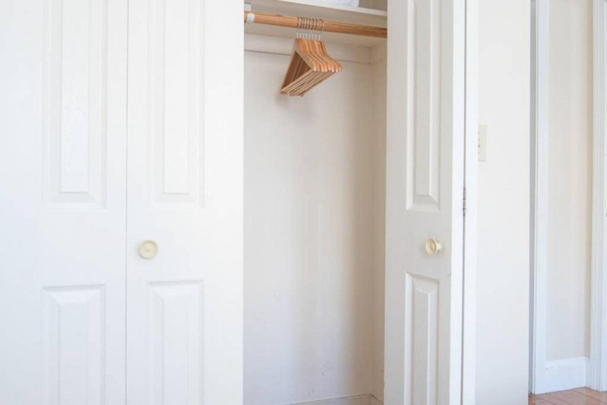 Fabulous 2bed 2bath Downtown Apartment