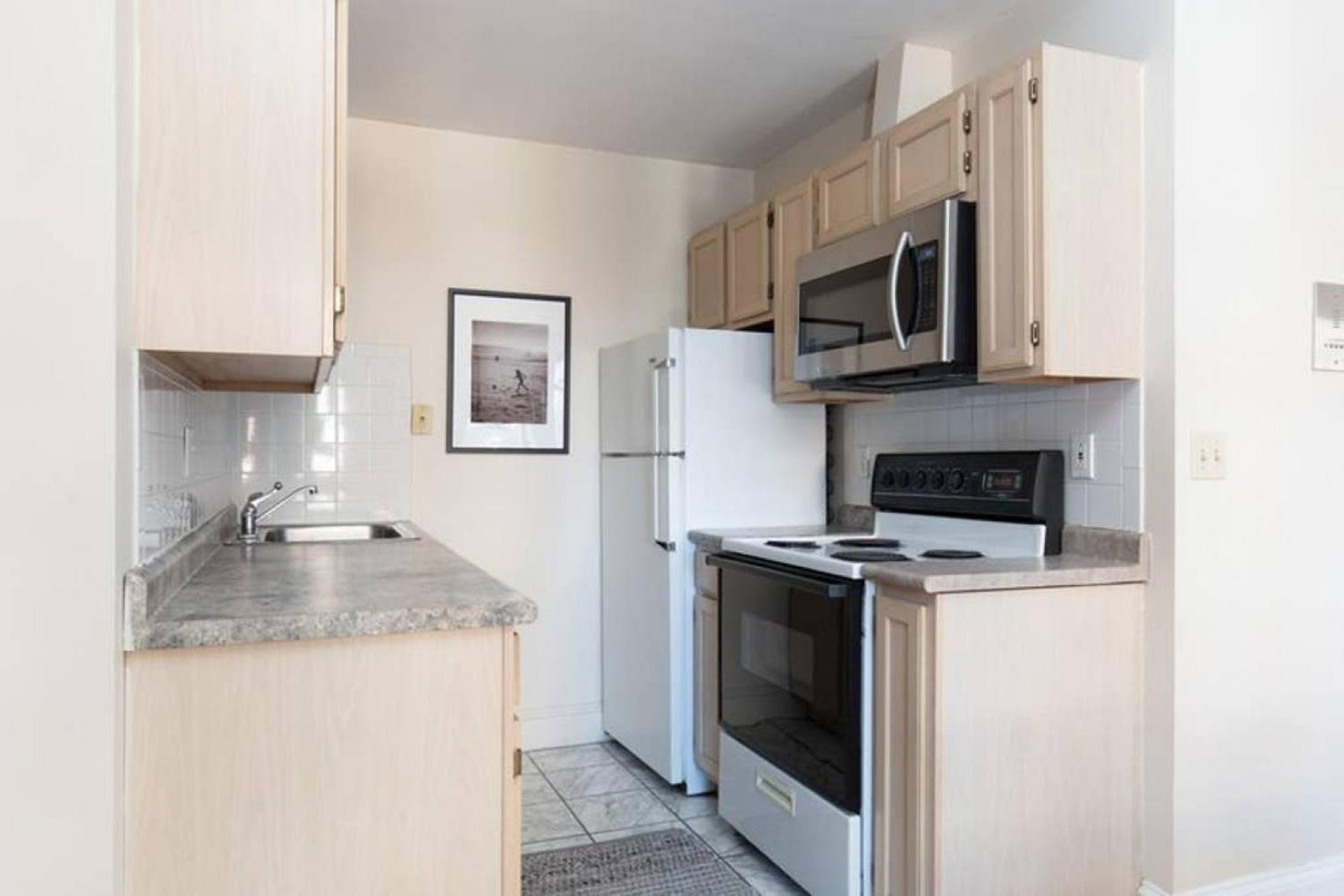 Fabulous 2bed 2bath Downtown