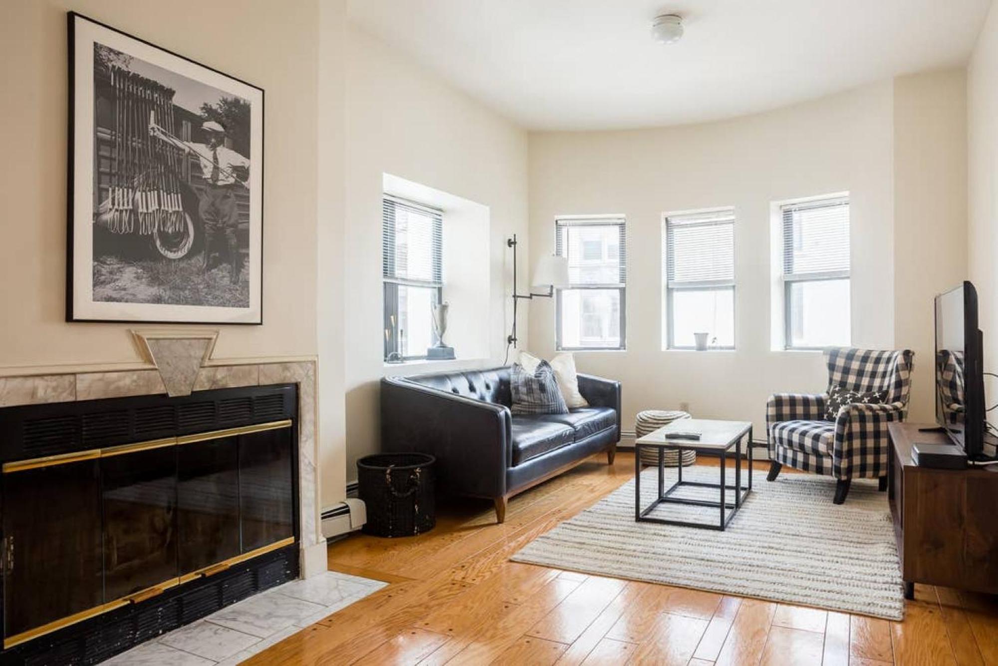 Fabulous 2bed 2bath Downtown *