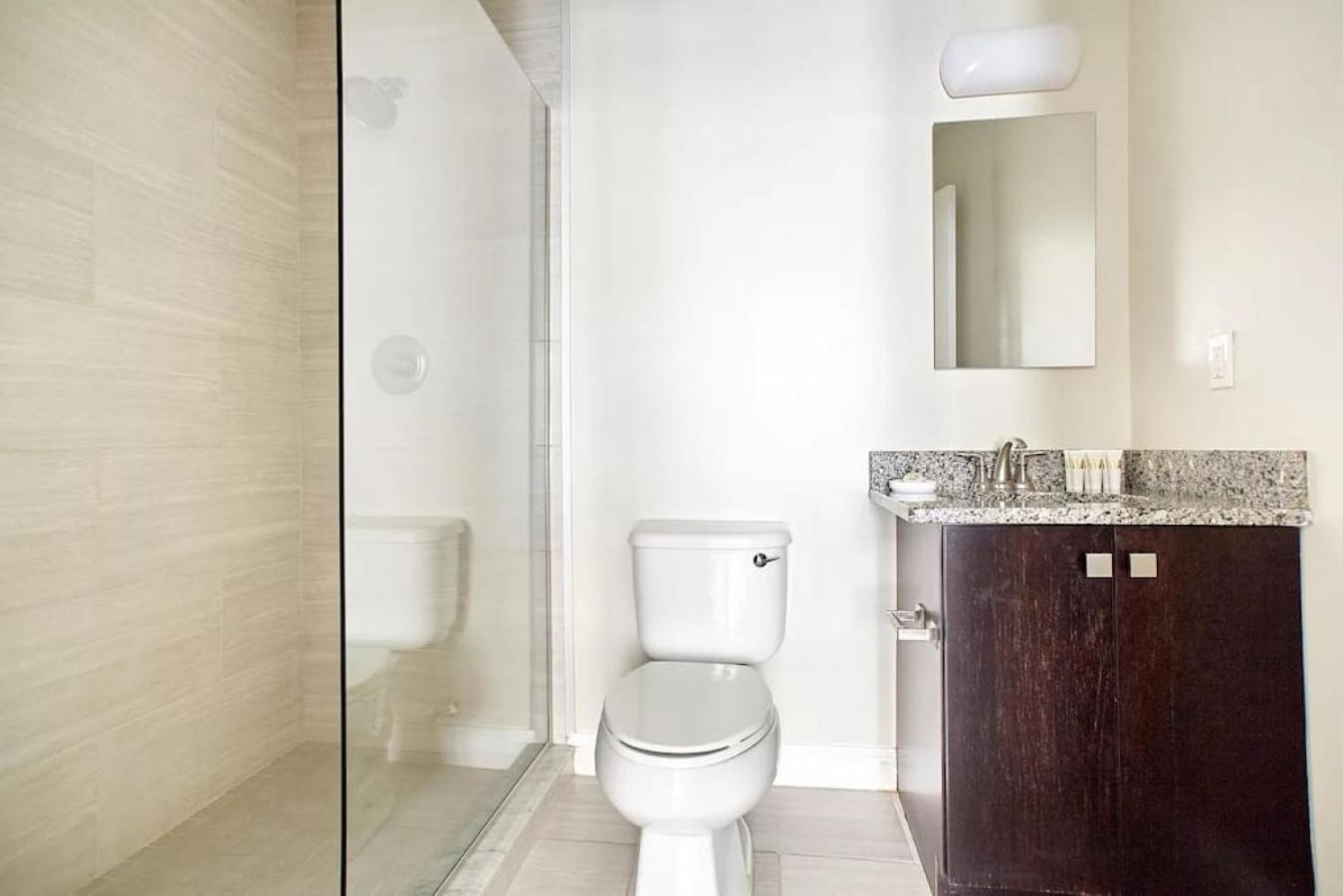 2br 2ba Fidi Keyless Entry Walk Anywhere Boston