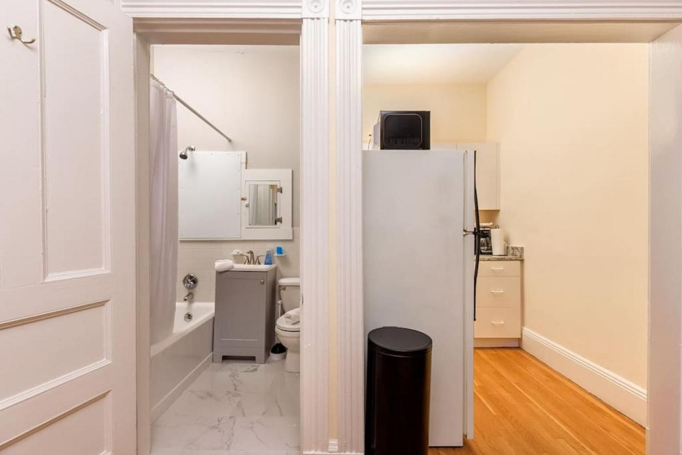 Charming Newbury Street Gem Apartment *