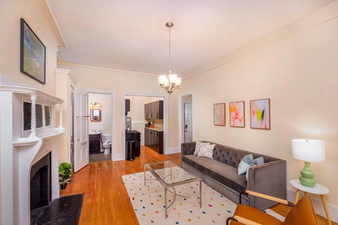 Apartment Beautiful Newbury St 1 Bedroom Unit *