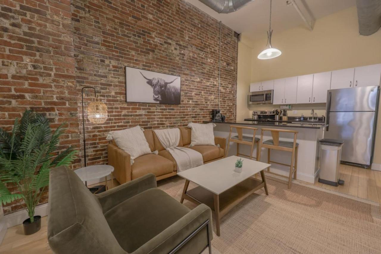 Stylish Exposed Brick 3 Bedroom Apartment Boston