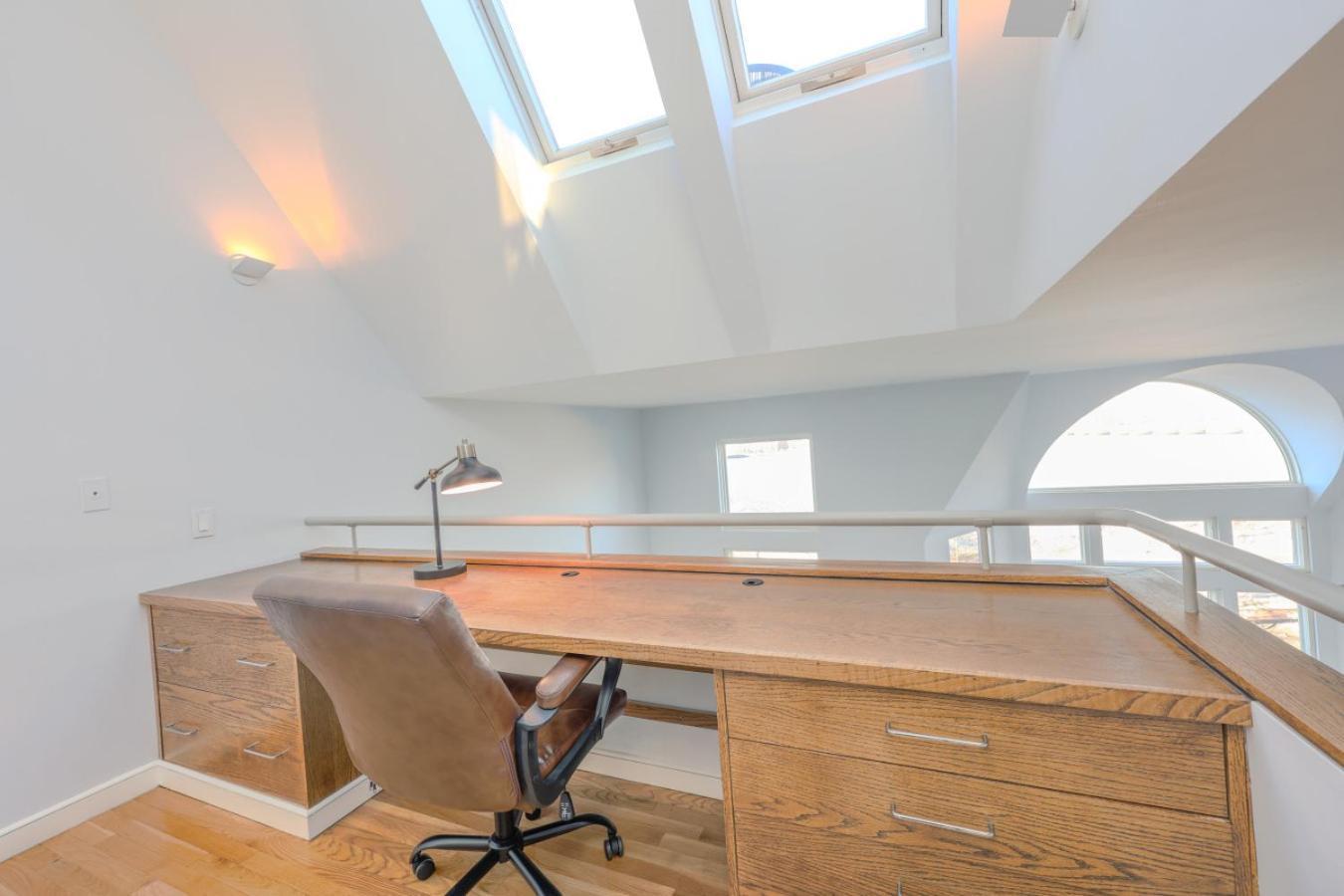 Luxurious Fenway 2br Penthouse With Roof Decks Apartment Boston