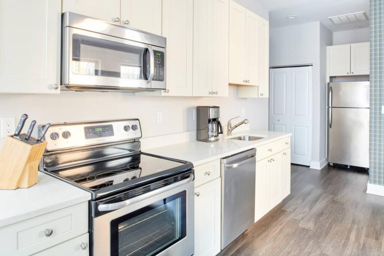 Bright Fidi 1 Bedroom Centrally Located