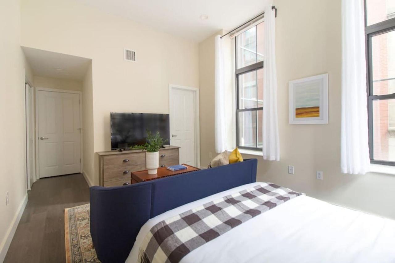 Pet Friendly Walk To Mgh *