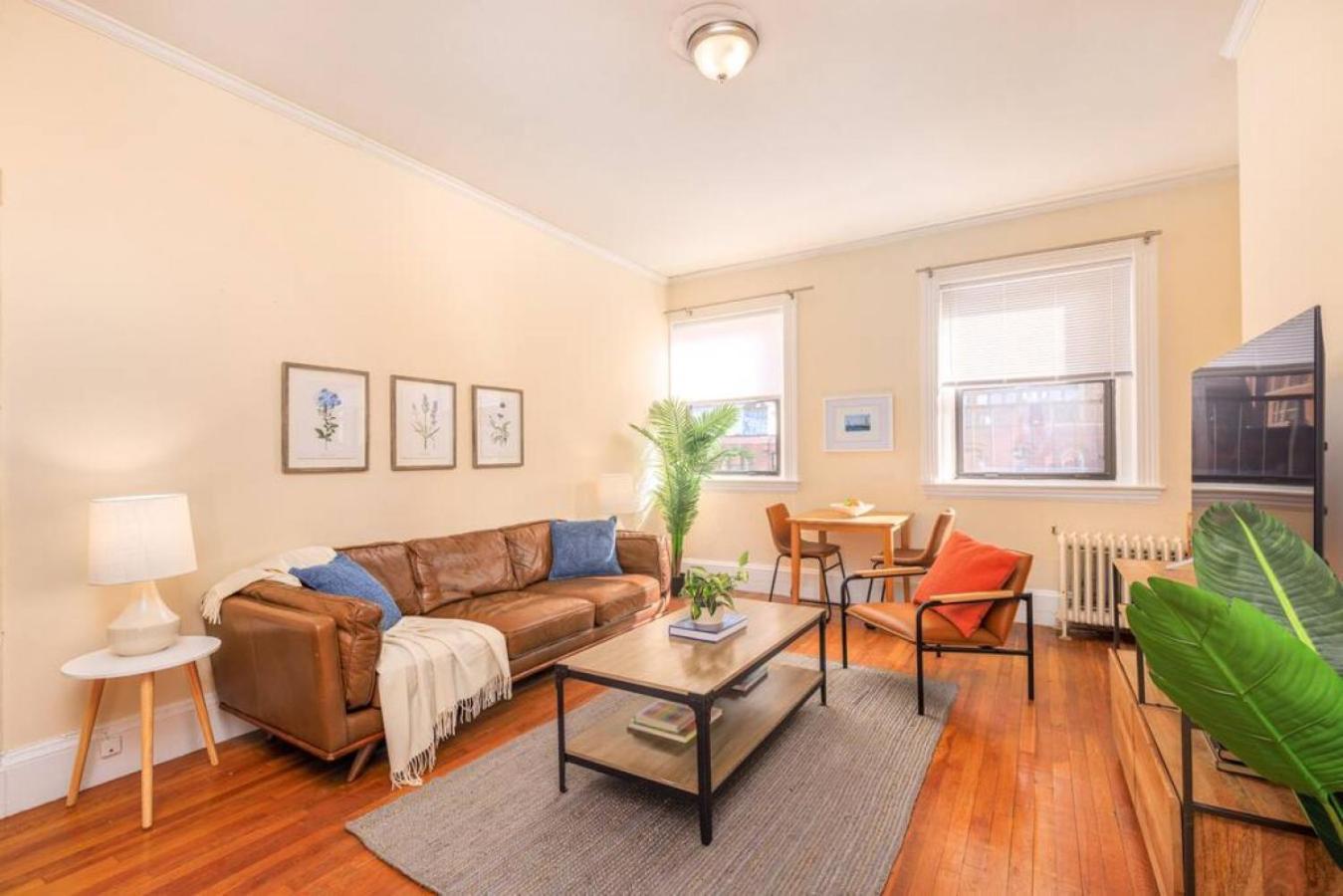 Stunning Back Bay 1bed 1bath Boston