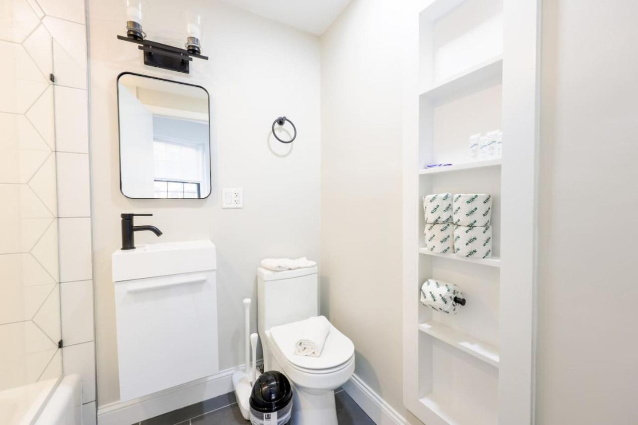 Vibrant In Prudential Area Boston