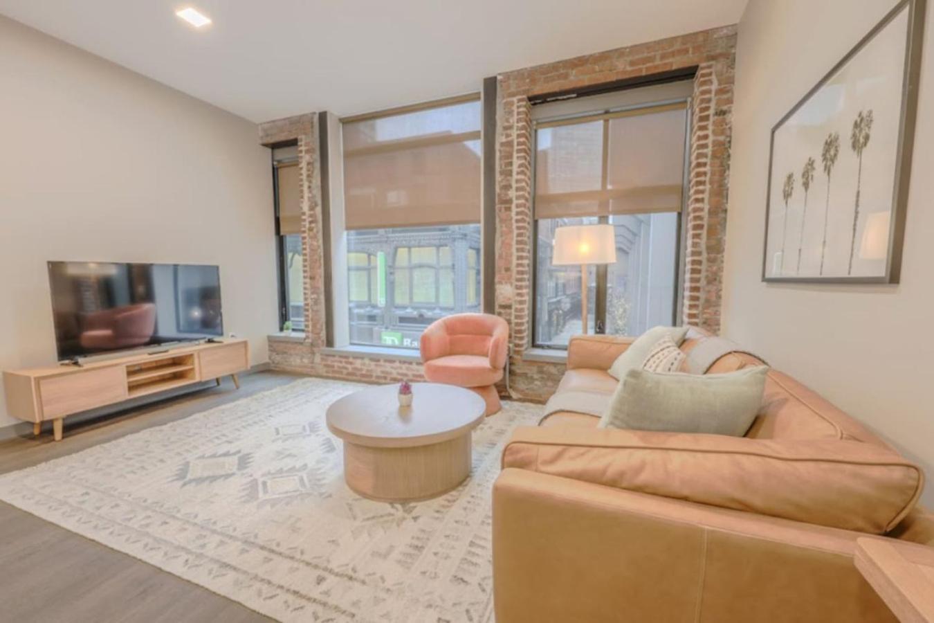 Apartment Luxury 2 Bedroom *