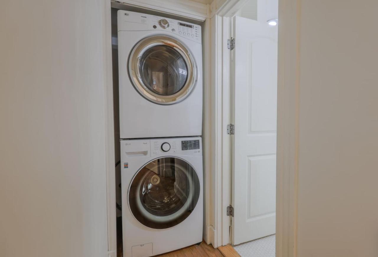 Simple 2 Bed 2 Bath Close To Fenway Boston