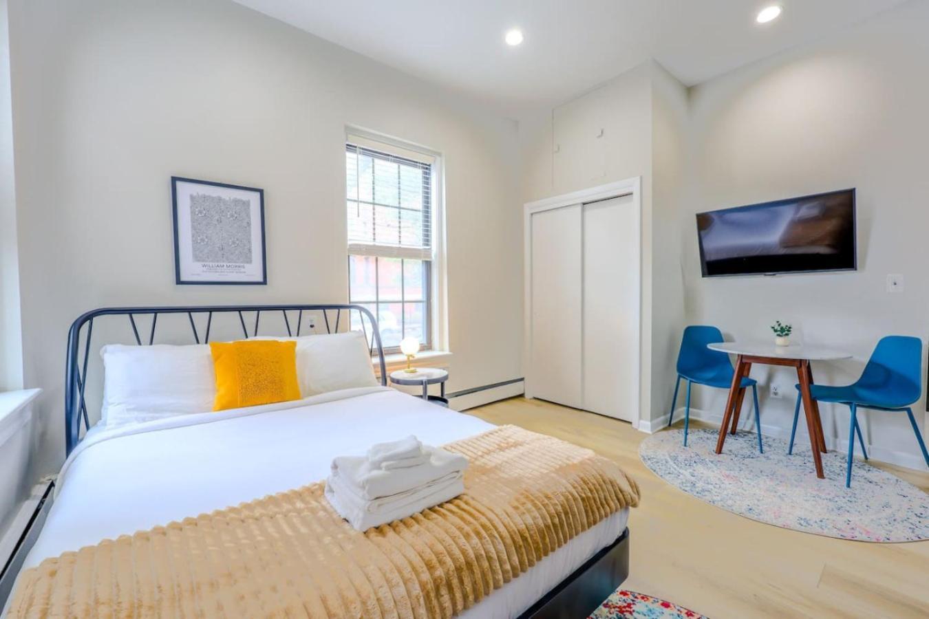 Quaint Back Bay Area * Boston