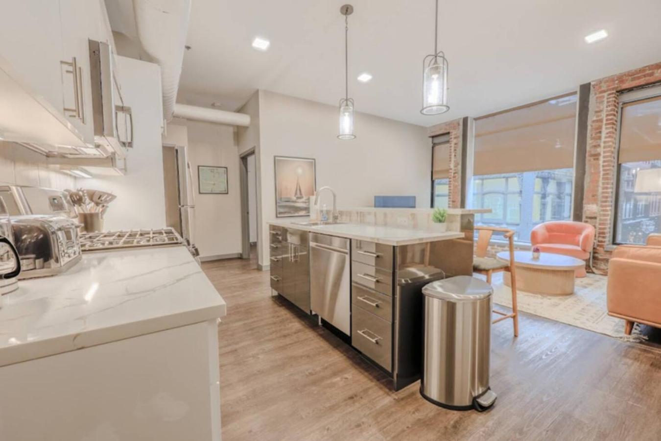 Luxury 2 Bedroom Apartment