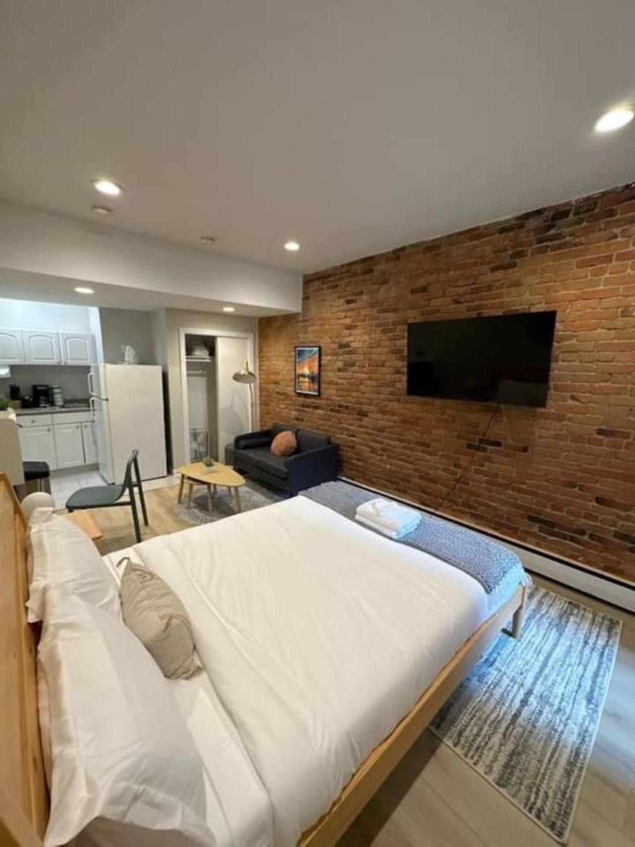 Vibrant Minutes From Back Bay