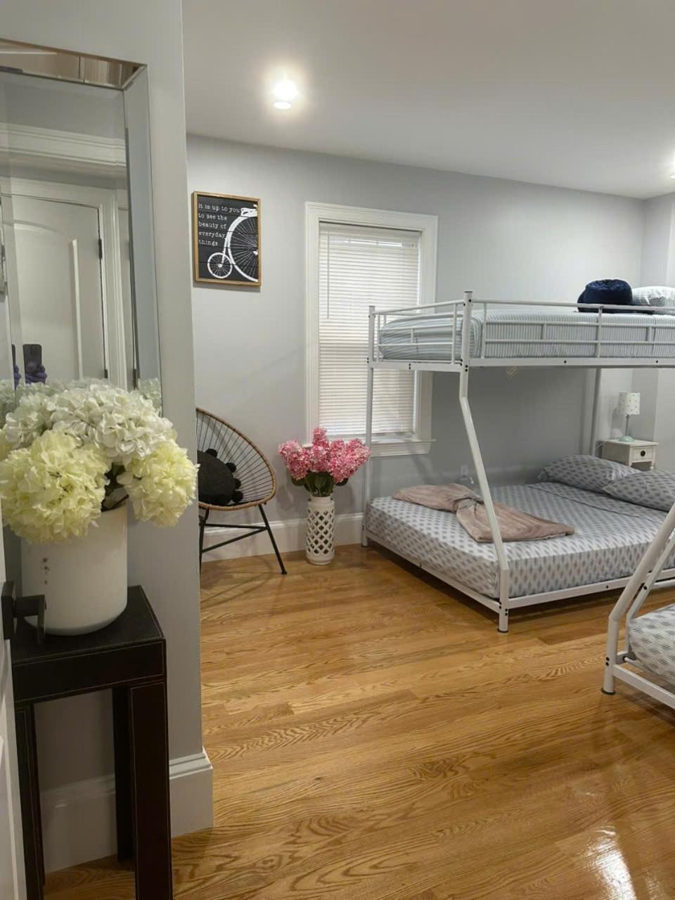 Apartment 85b Brand New 3br, 2ba, Walk To Transit, Near