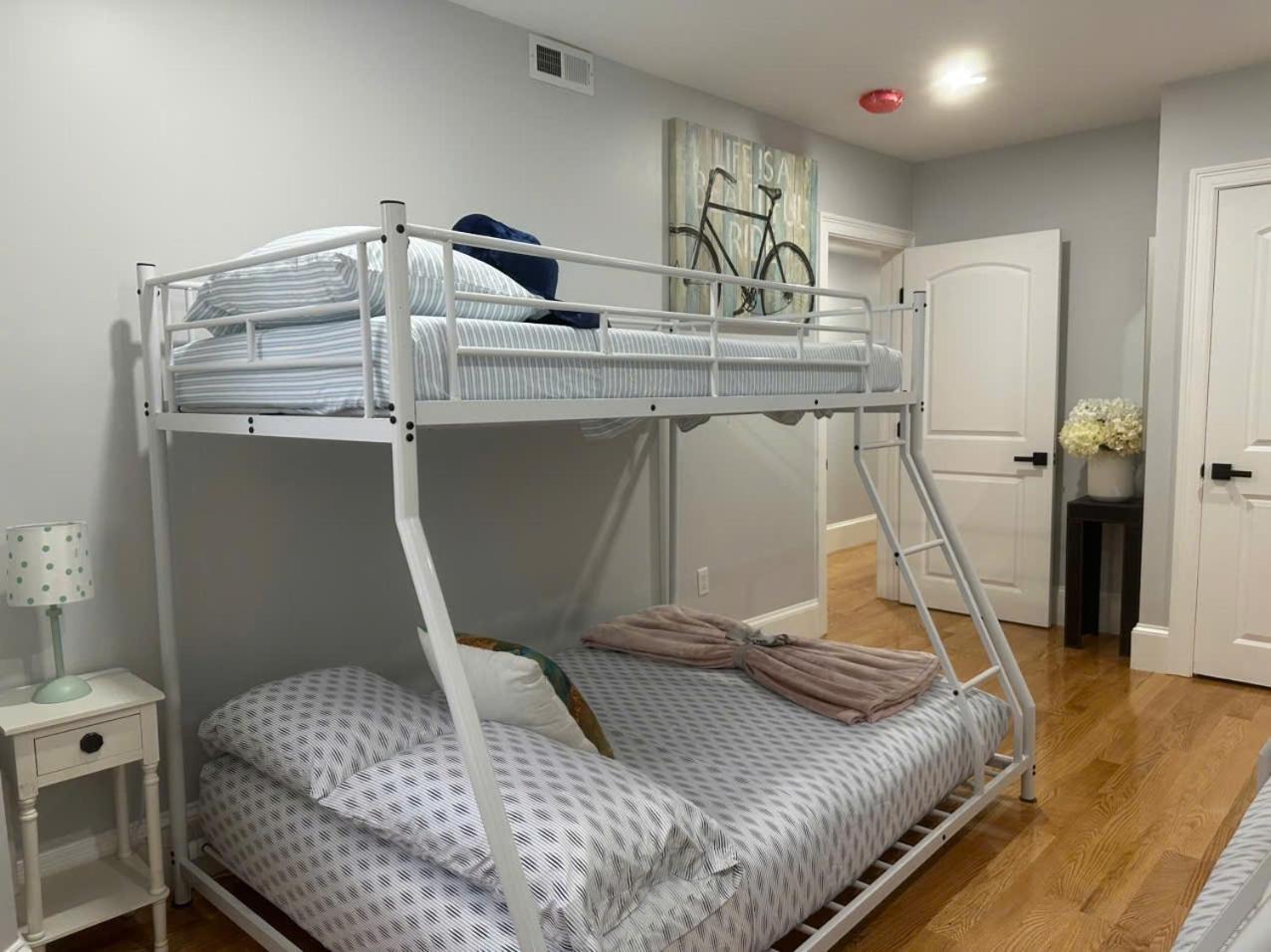 85b Brand New 3br, 2ba, Walk To Transit, Near Apartment Boston