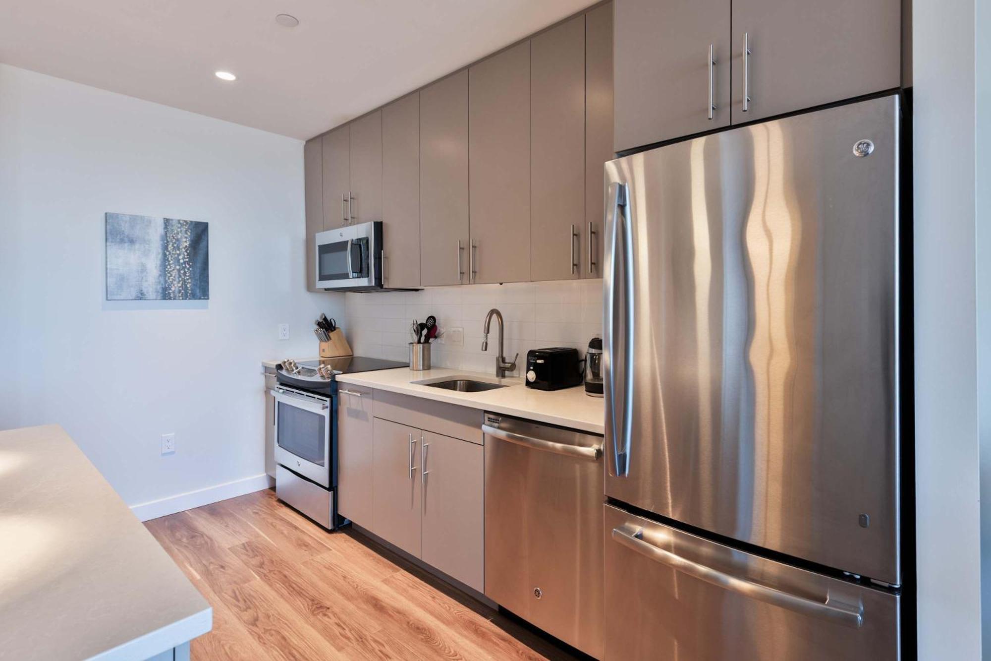 Luxury Seaport With Gym And Pool Apartment Boston