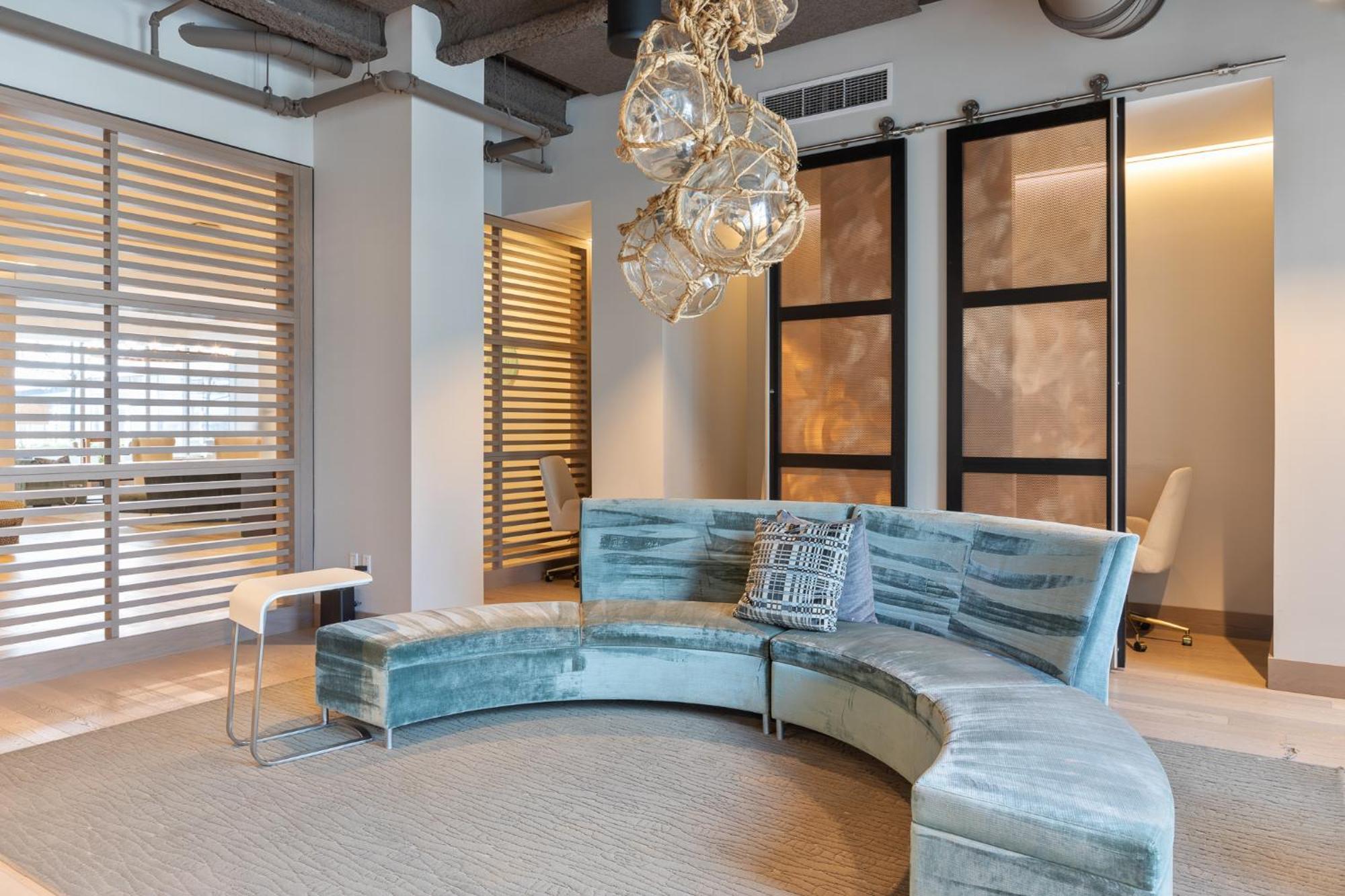 Luxury In Seaport