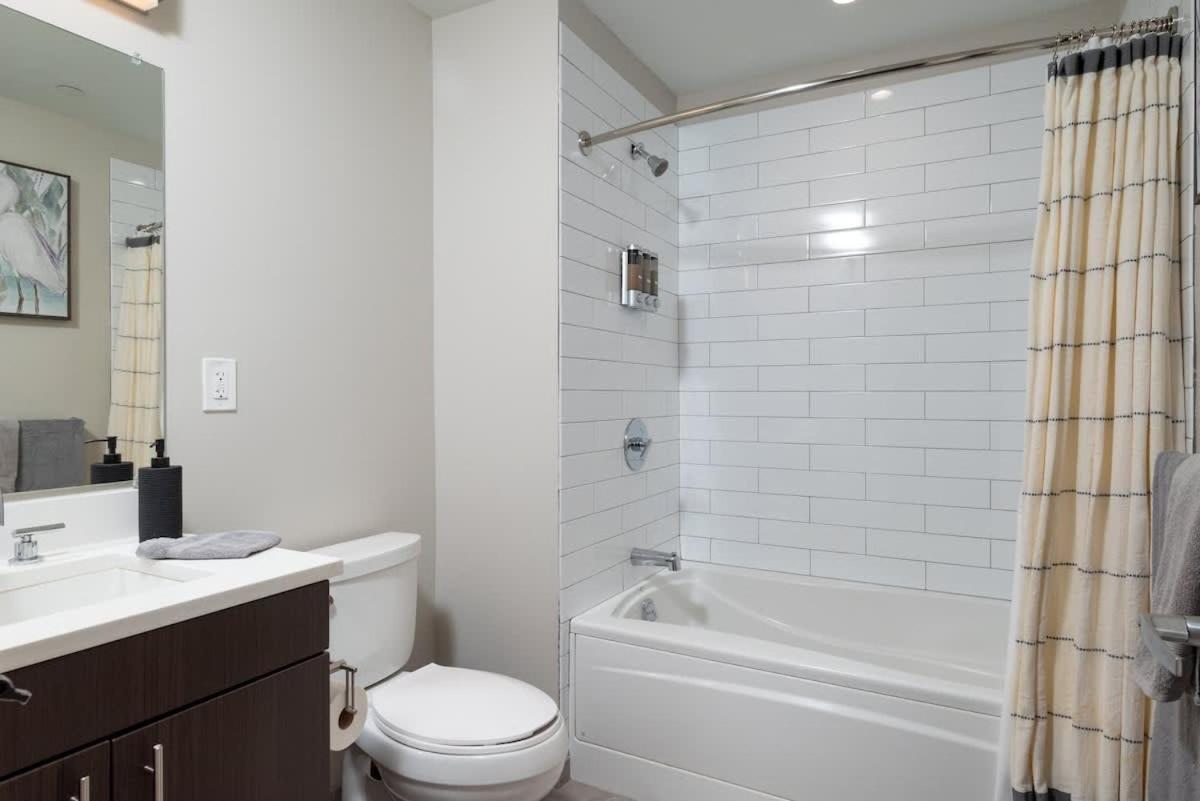 North End Td Garden Shared Pool & Rooftop Holiday home *