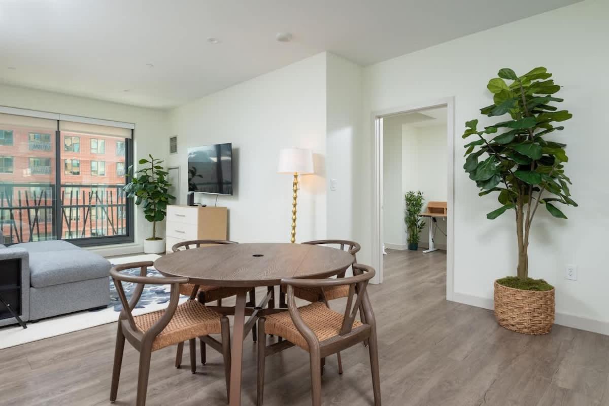 North End Td Garden Shared Pool & Rooftop Holiday home Boston