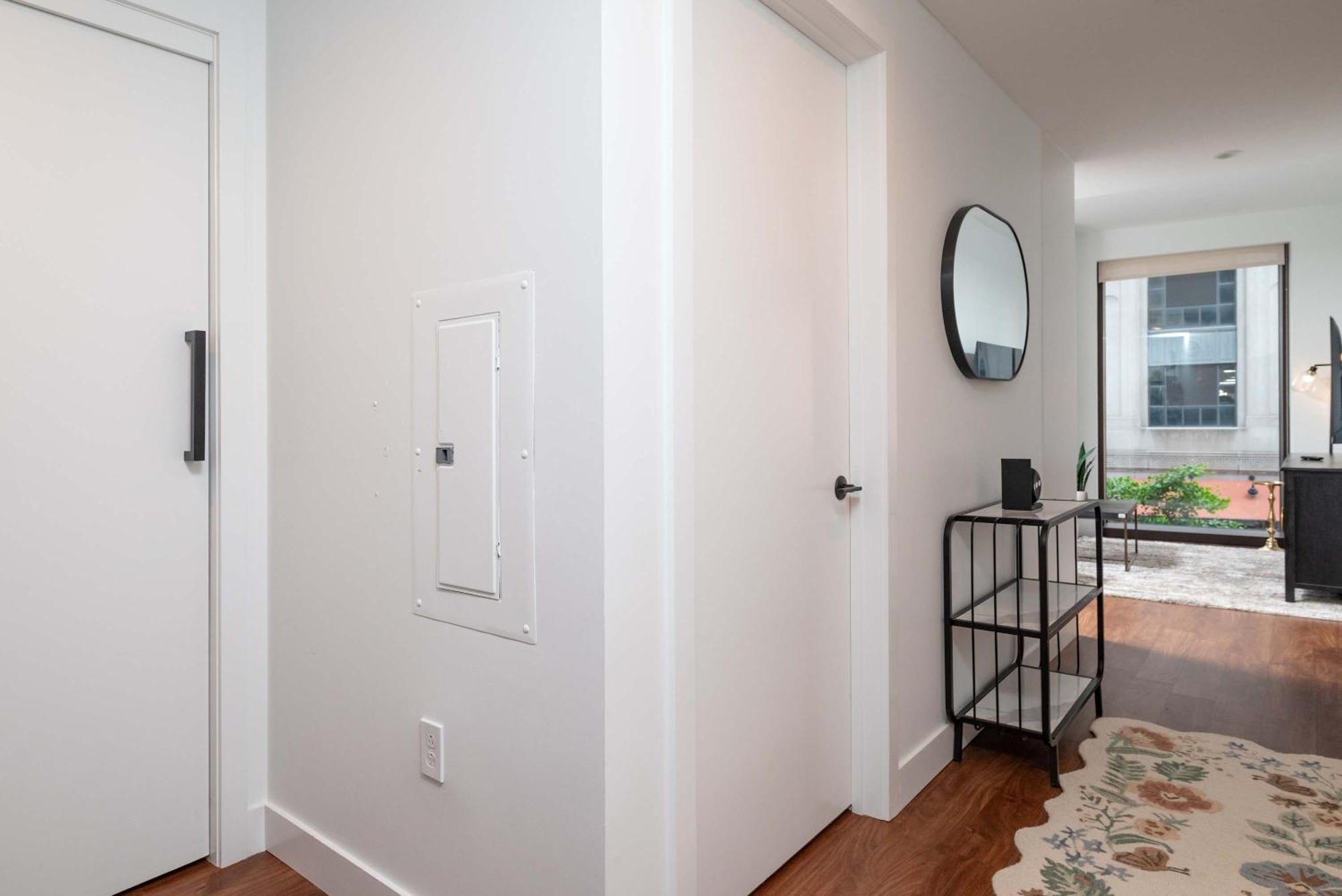 Back-bay Upscale Rooftop & Parking Boston