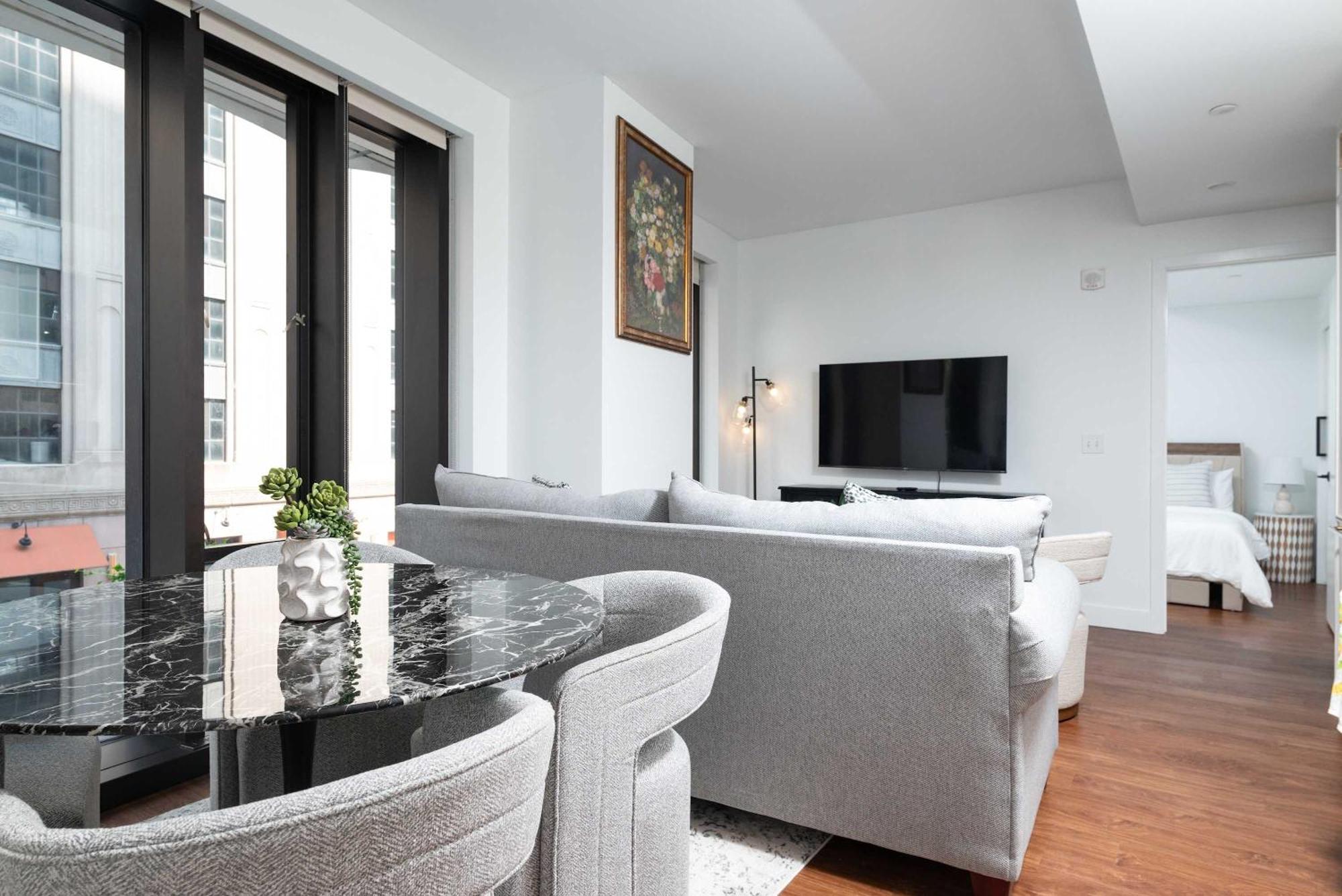 Back-bay Upscale Rooftop & Parking Boston