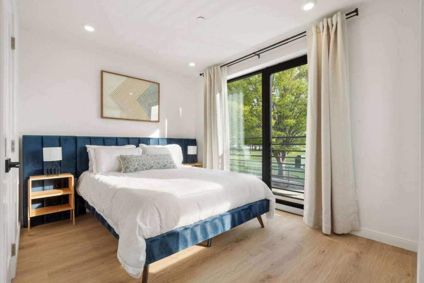 Skyline 1br With Views Boston