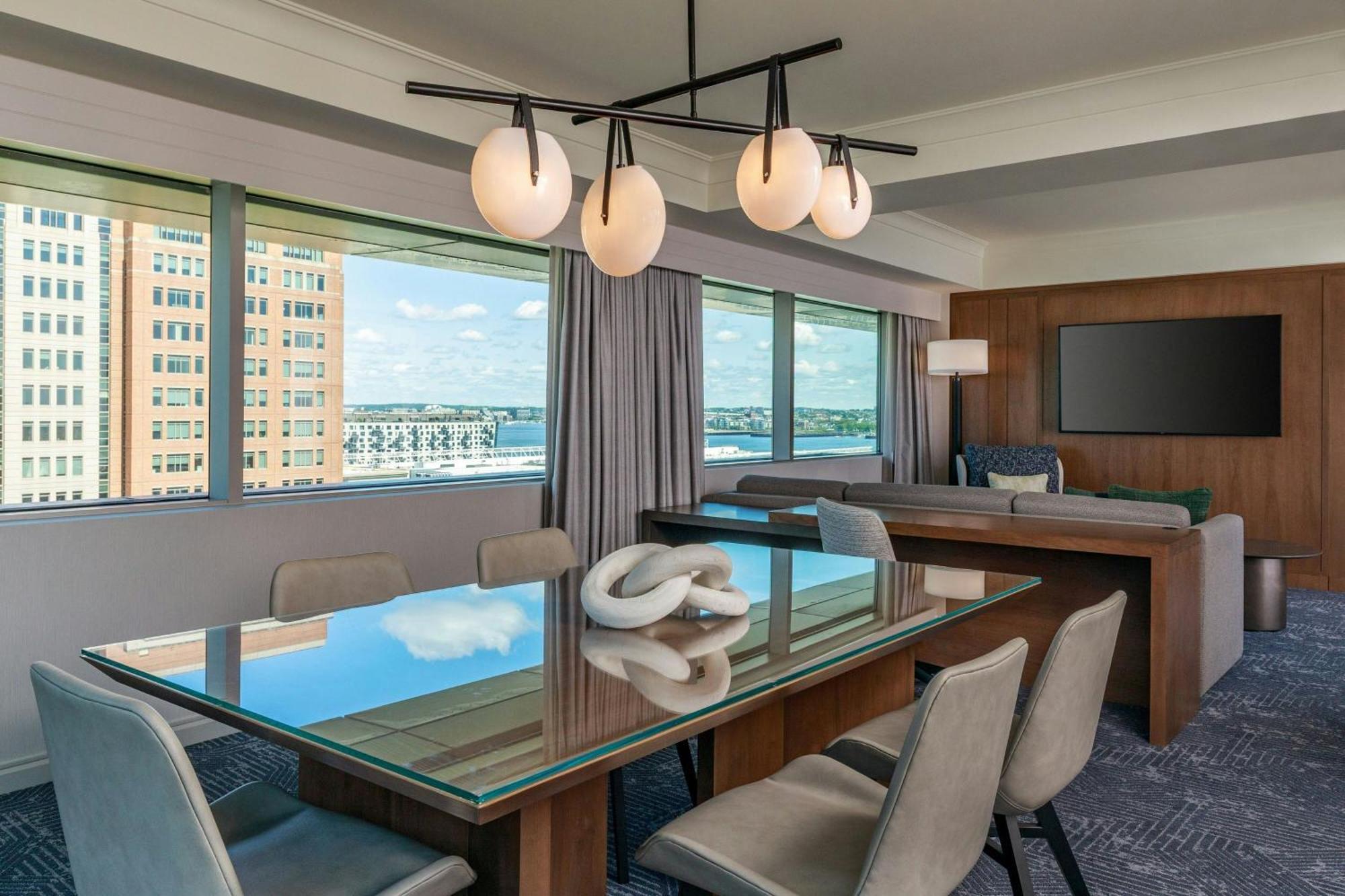 Hotel Renaissance Seaport District Boston