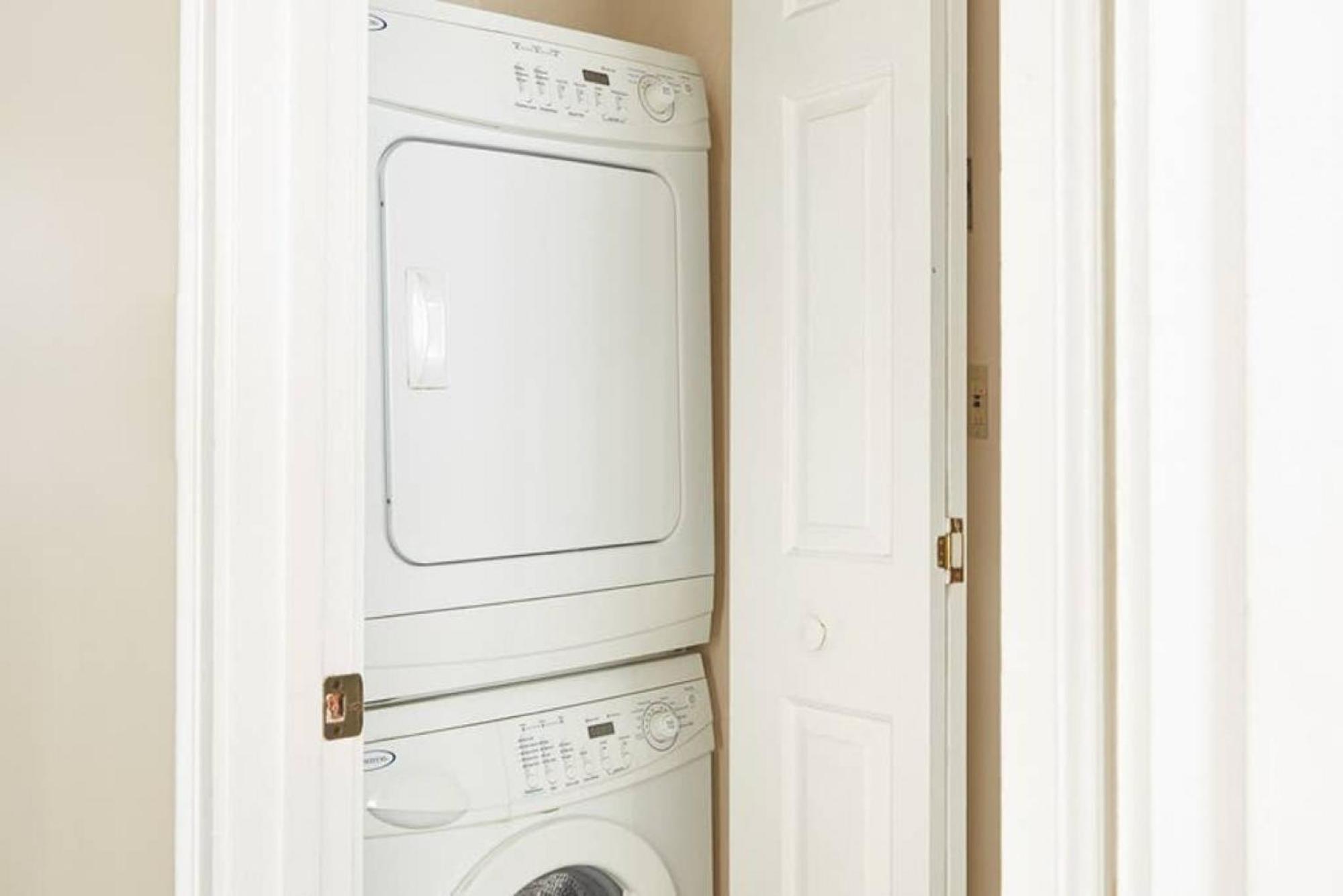 Apartment Delightful North End 2br 2ba Laundry *