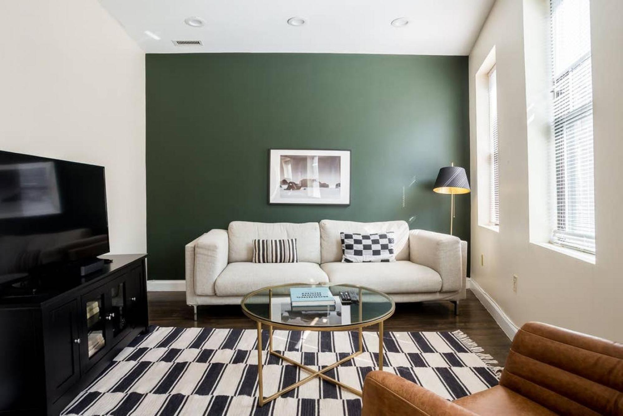 Delightful North End 2br 2ba Laundry Apartment Boston