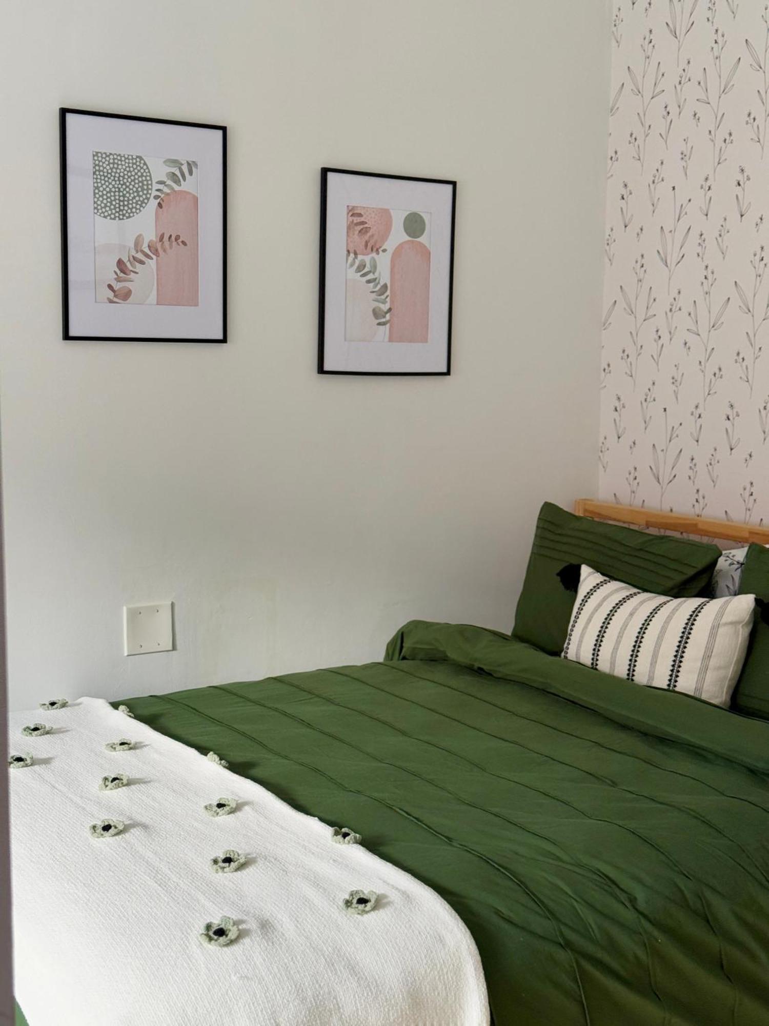 Chic Living On Newbury Street Apartment Boston