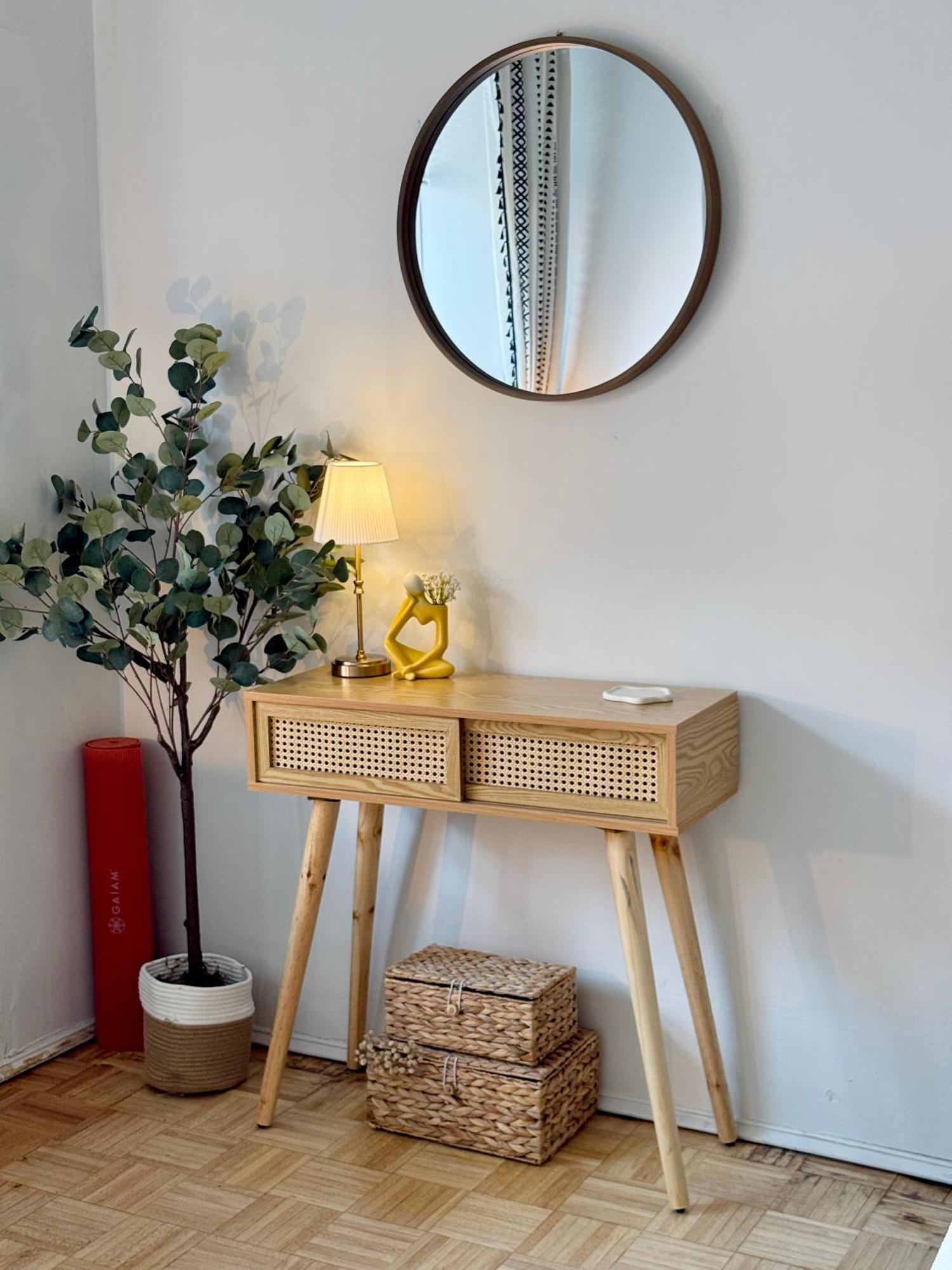 Chic Living On Newbury Street Apartment