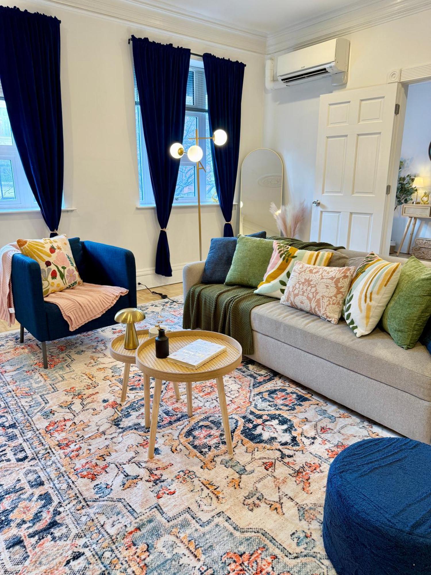 Apartment Chic Living On Newbury Street