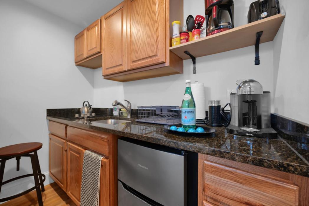 Amazing Location Parking Apartment Boston