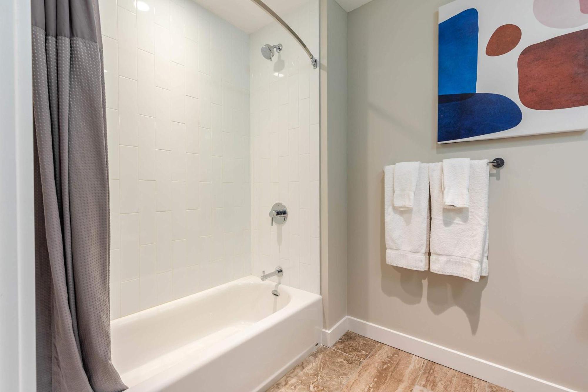 Private 2br Seaport Disctrict *
