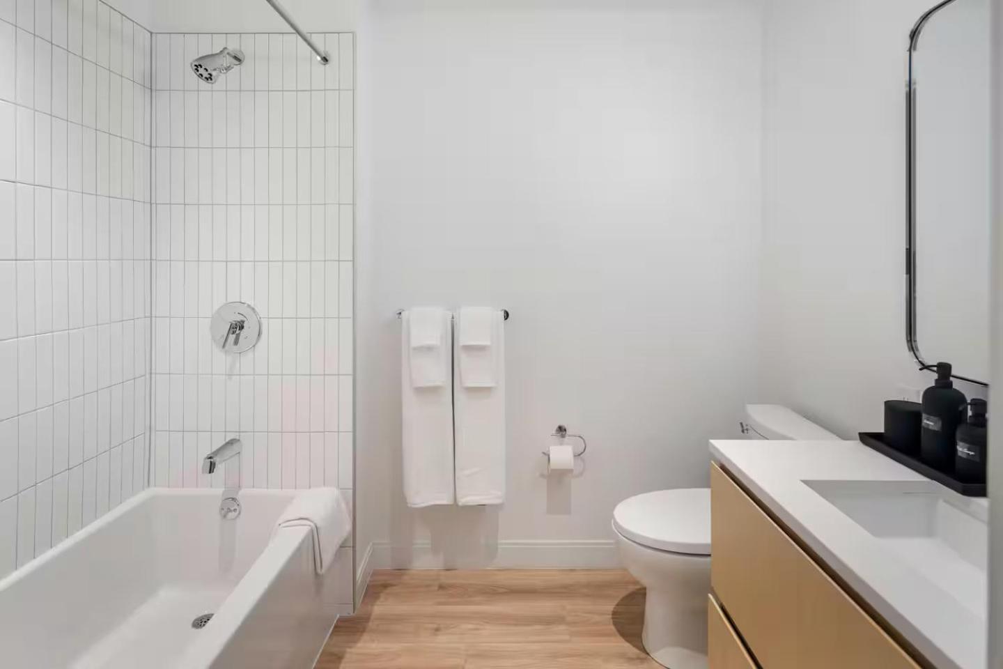 Luxury By Hyatus At Cambridge