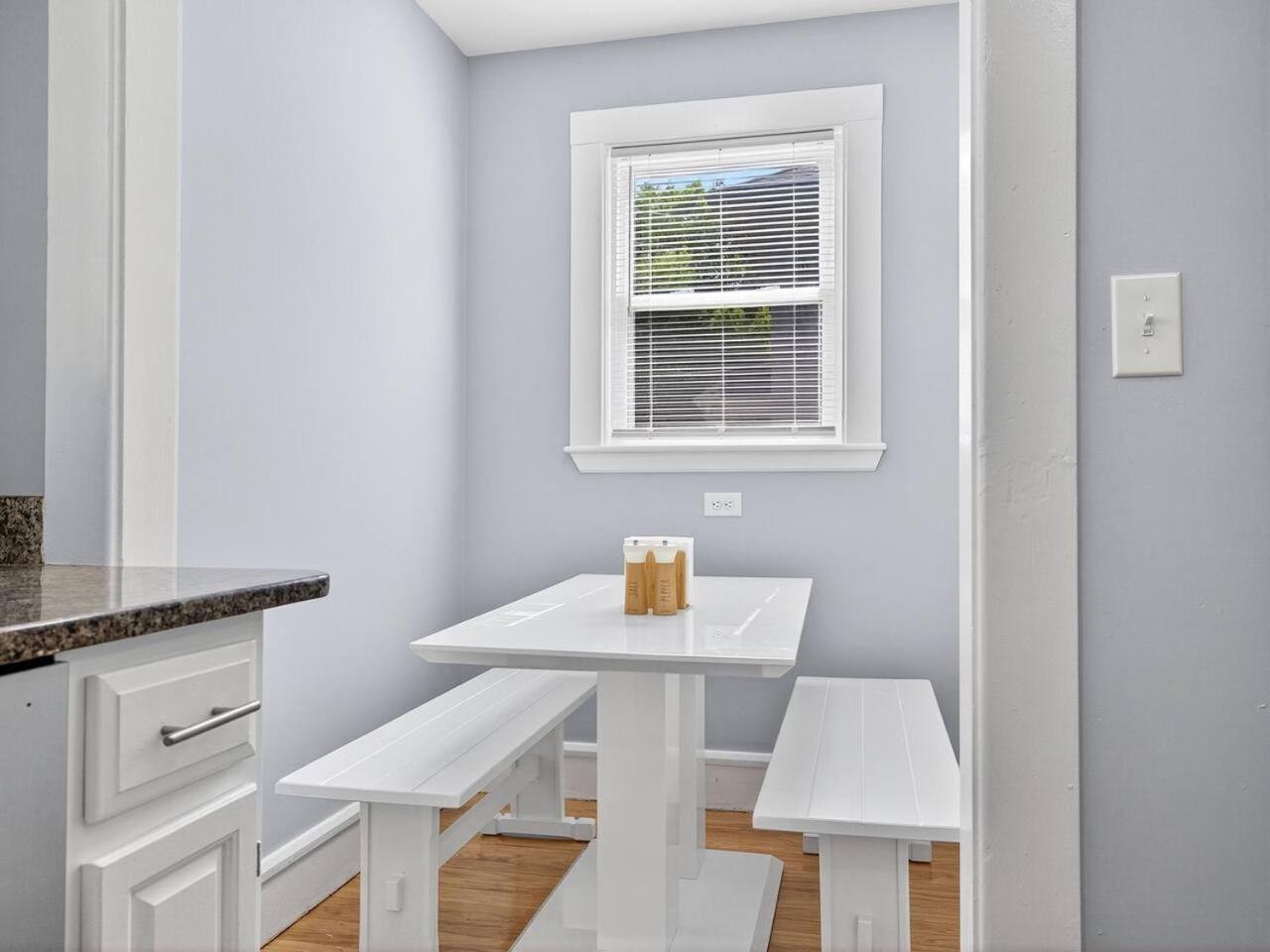 Apartment Vintage 5br In With Free Parking *