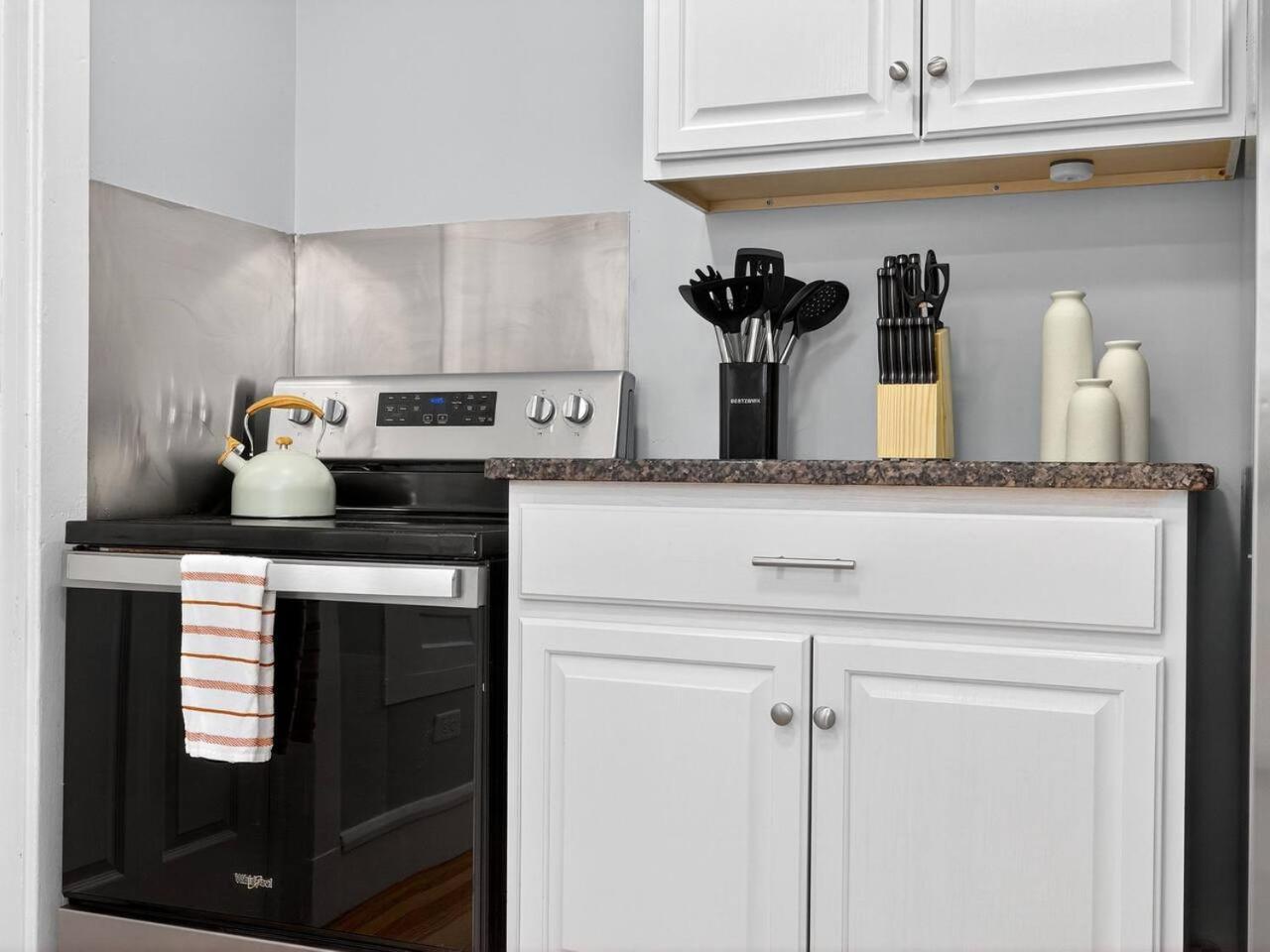 Apartment Vintage 5br In With Free Parking