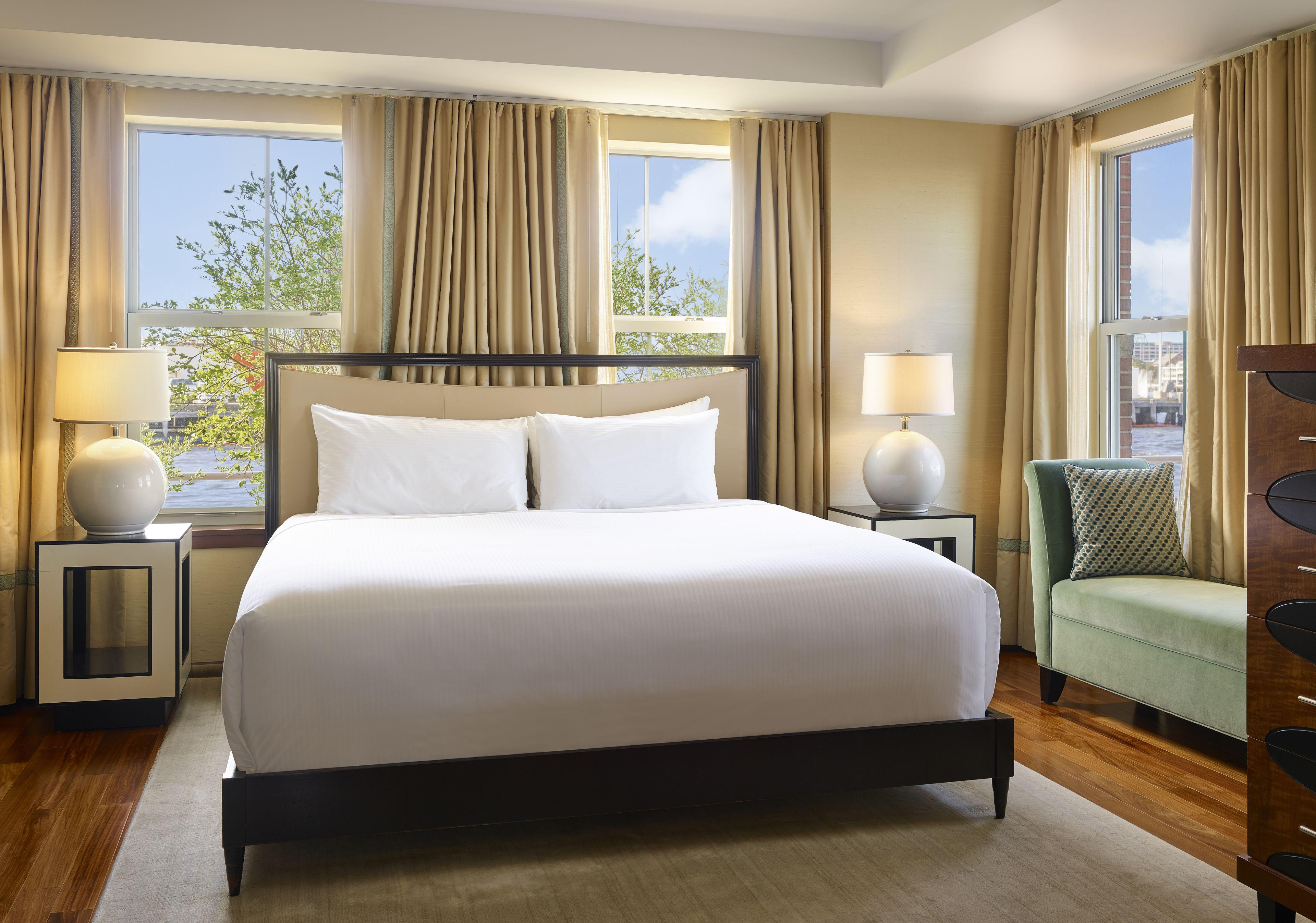 Battery Wharf Hotel, Waterfront 4* Boston