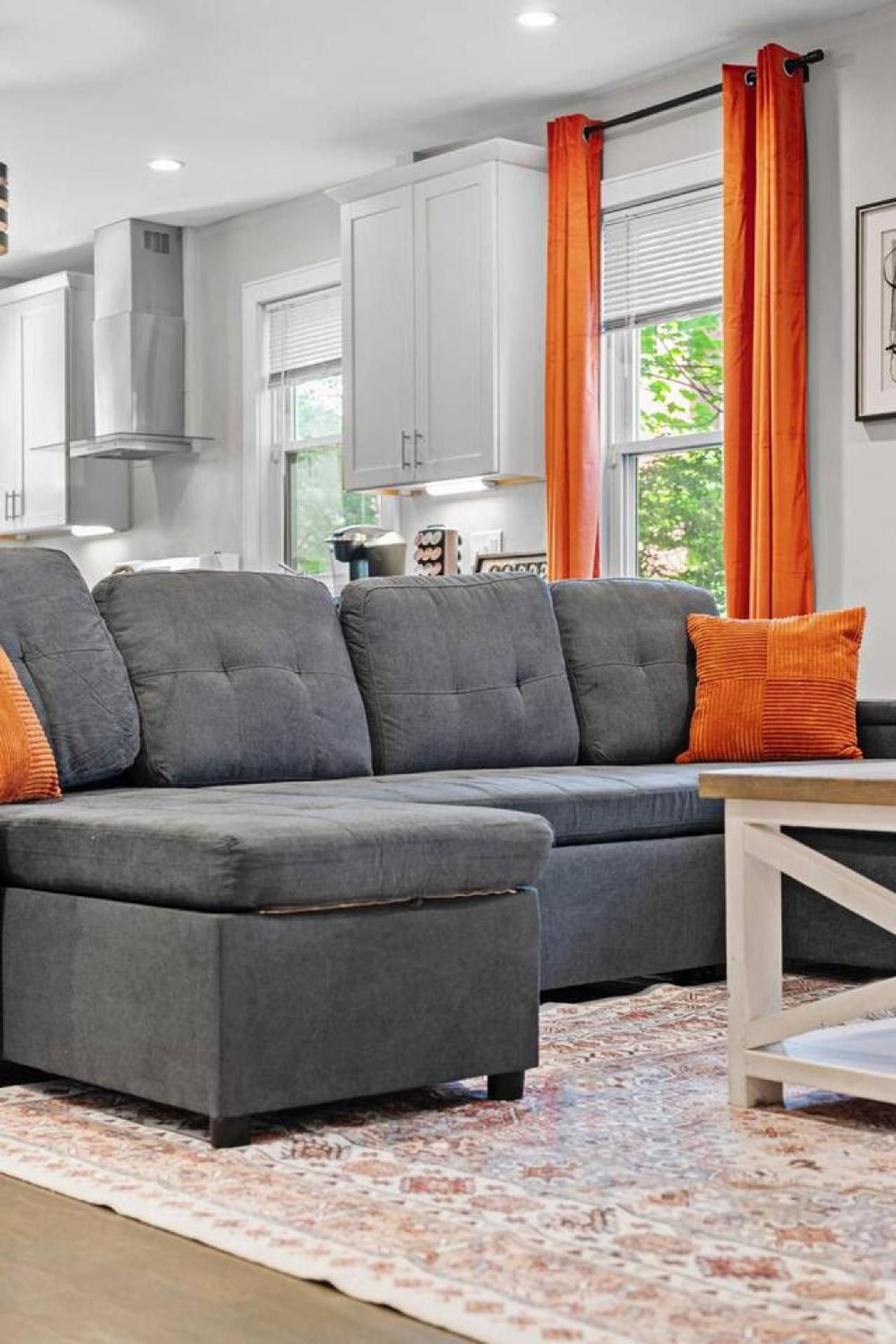 Luxury 3br In With Roku Tv *