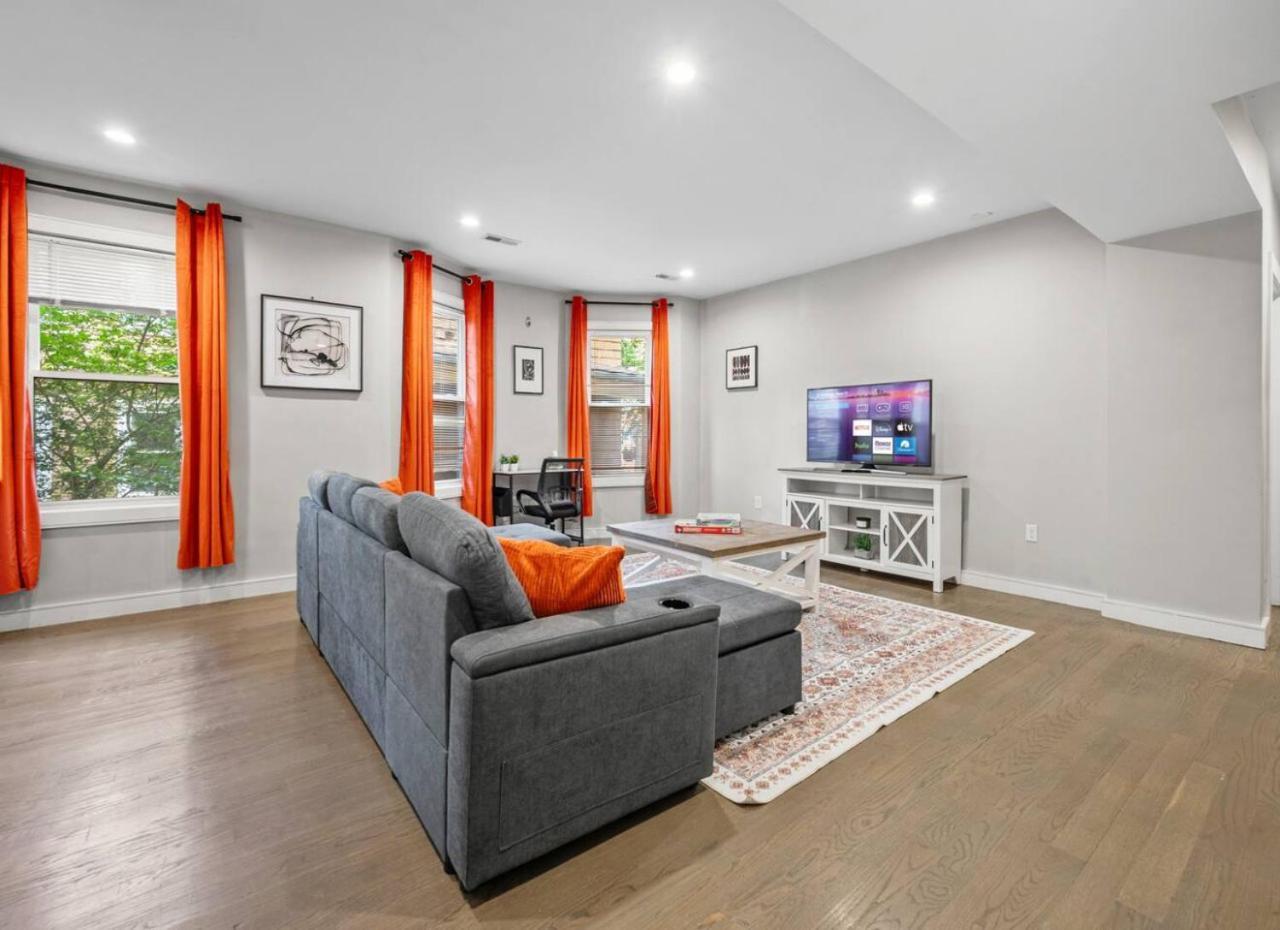 Apartment Luxury 3br In With Roku Tv