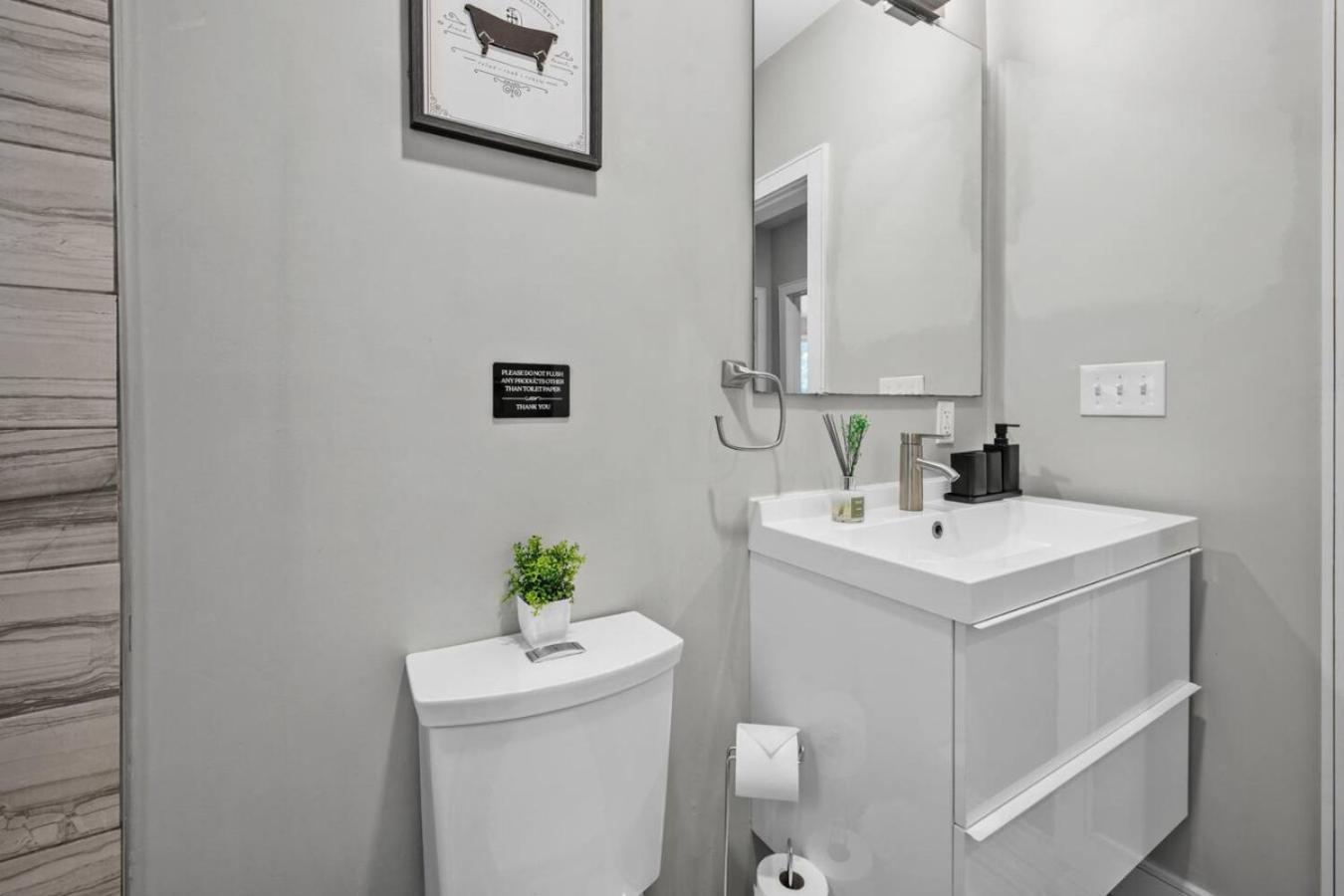 Luxury 3br In With Roku Tv Apartment