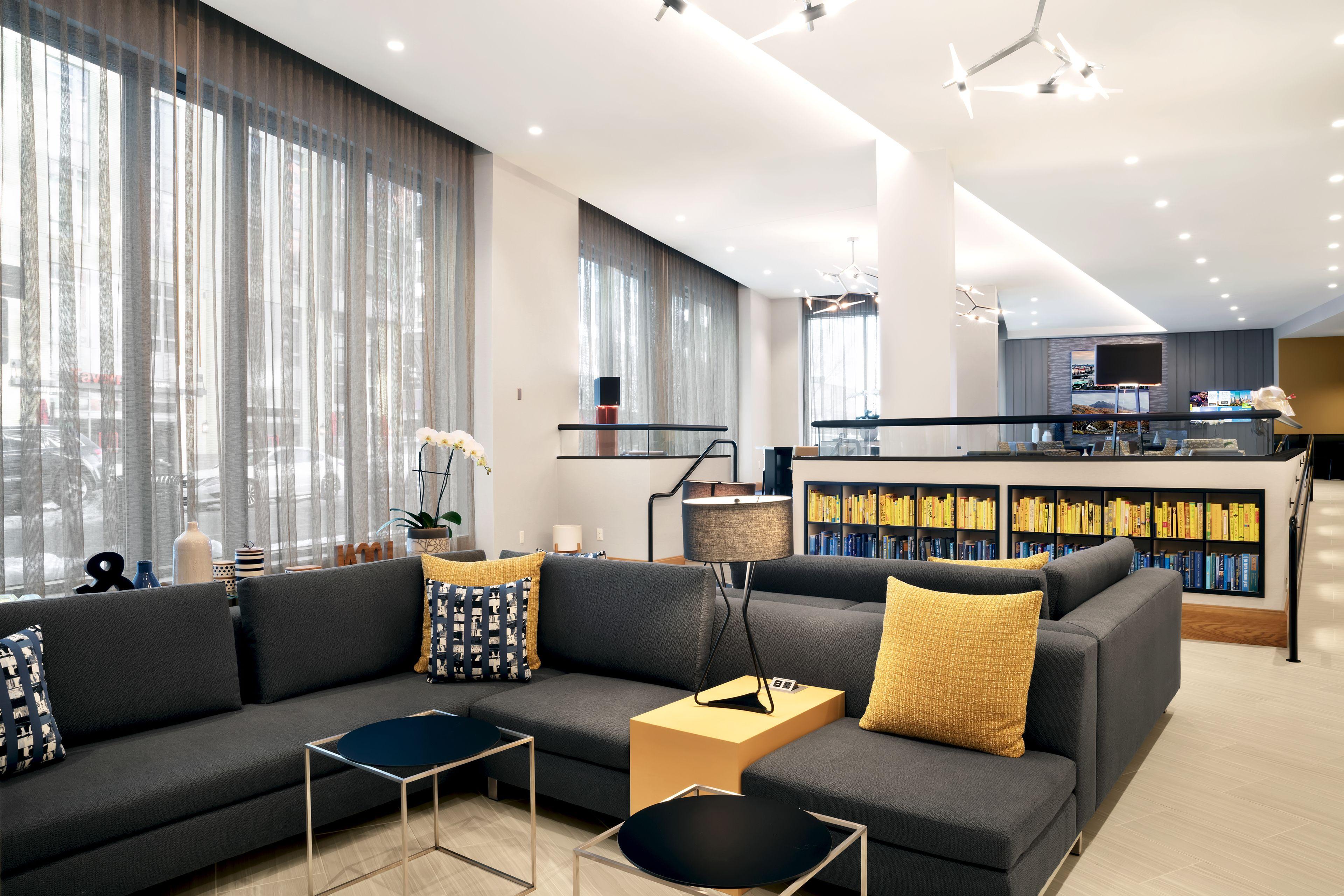 Courtyard Downtown/north Station 3*