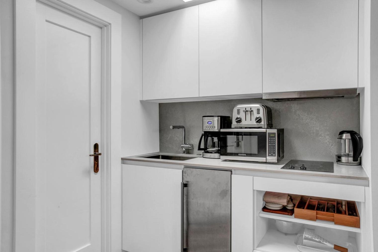 Cozy S End Nr T Shops Dining Bos-440 Apartment