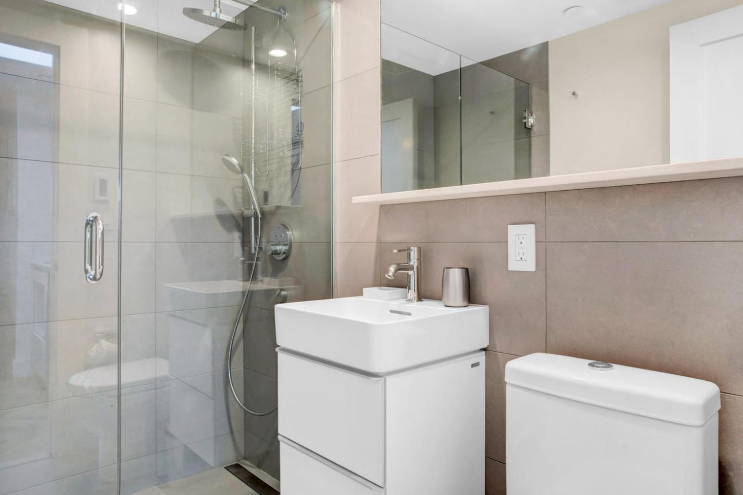 Apartment Cozy S End Nr T Shops Dining Bos-440