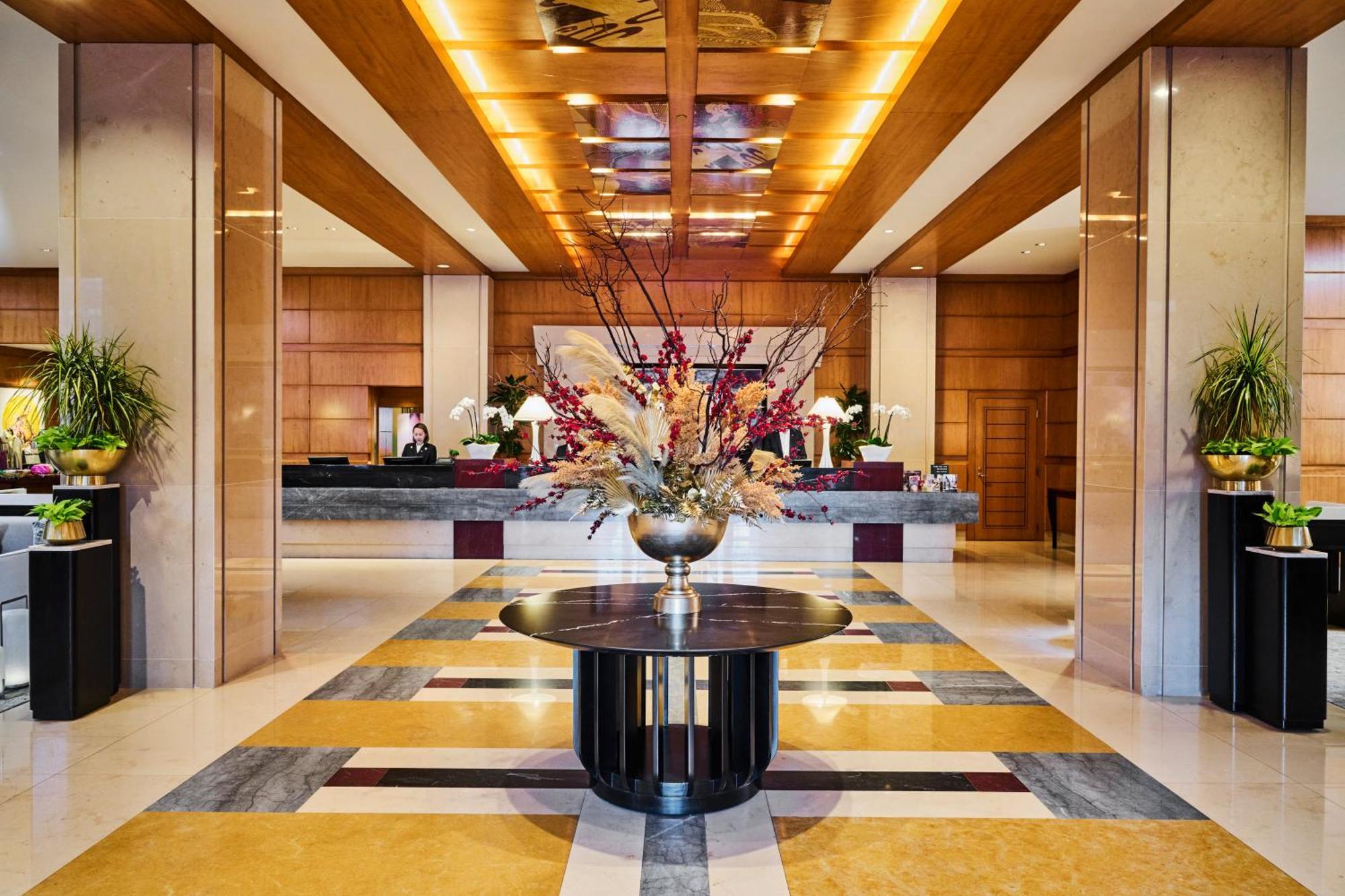 Mandarin Oriental, Hotel