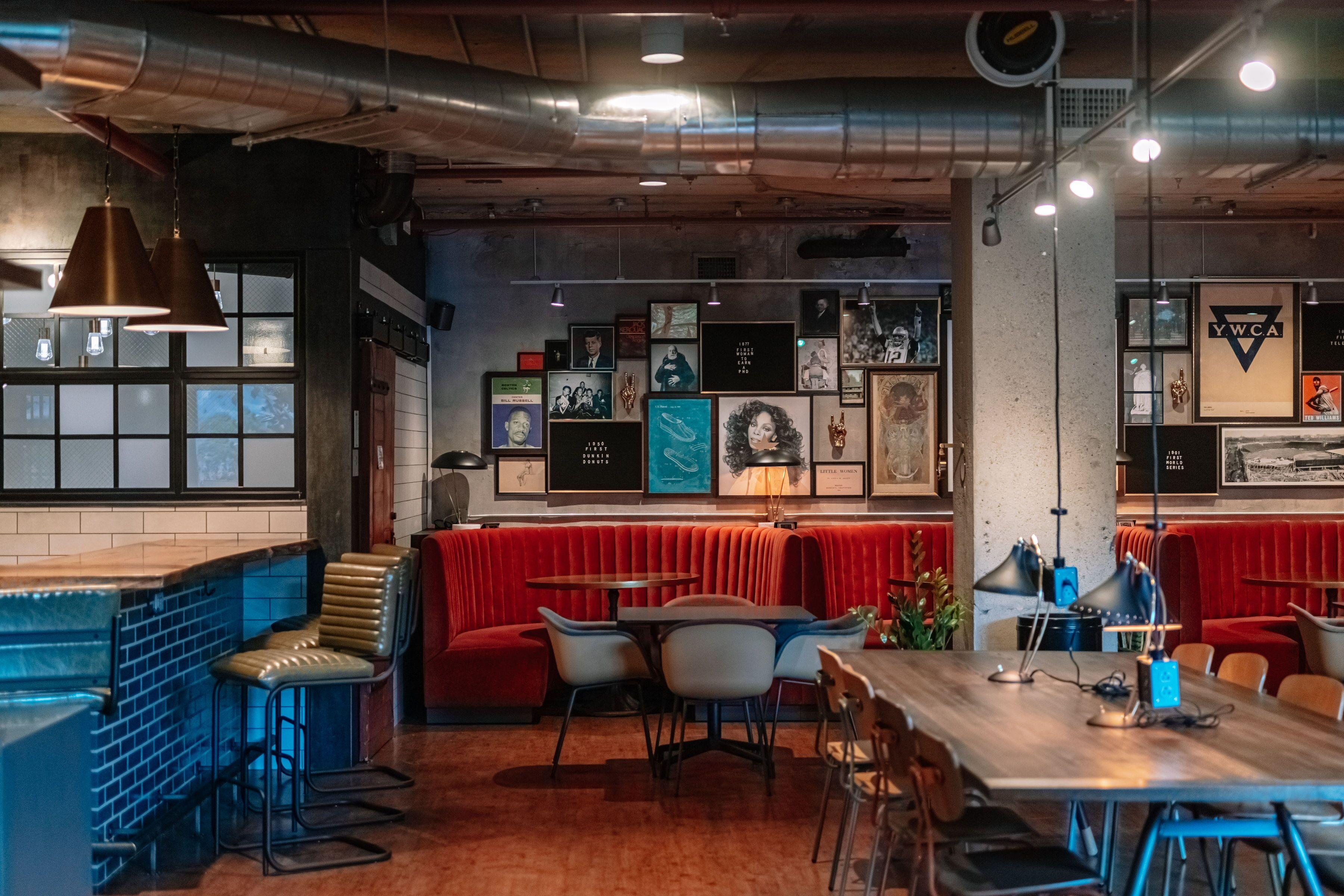 The Revolution Hotel 3*