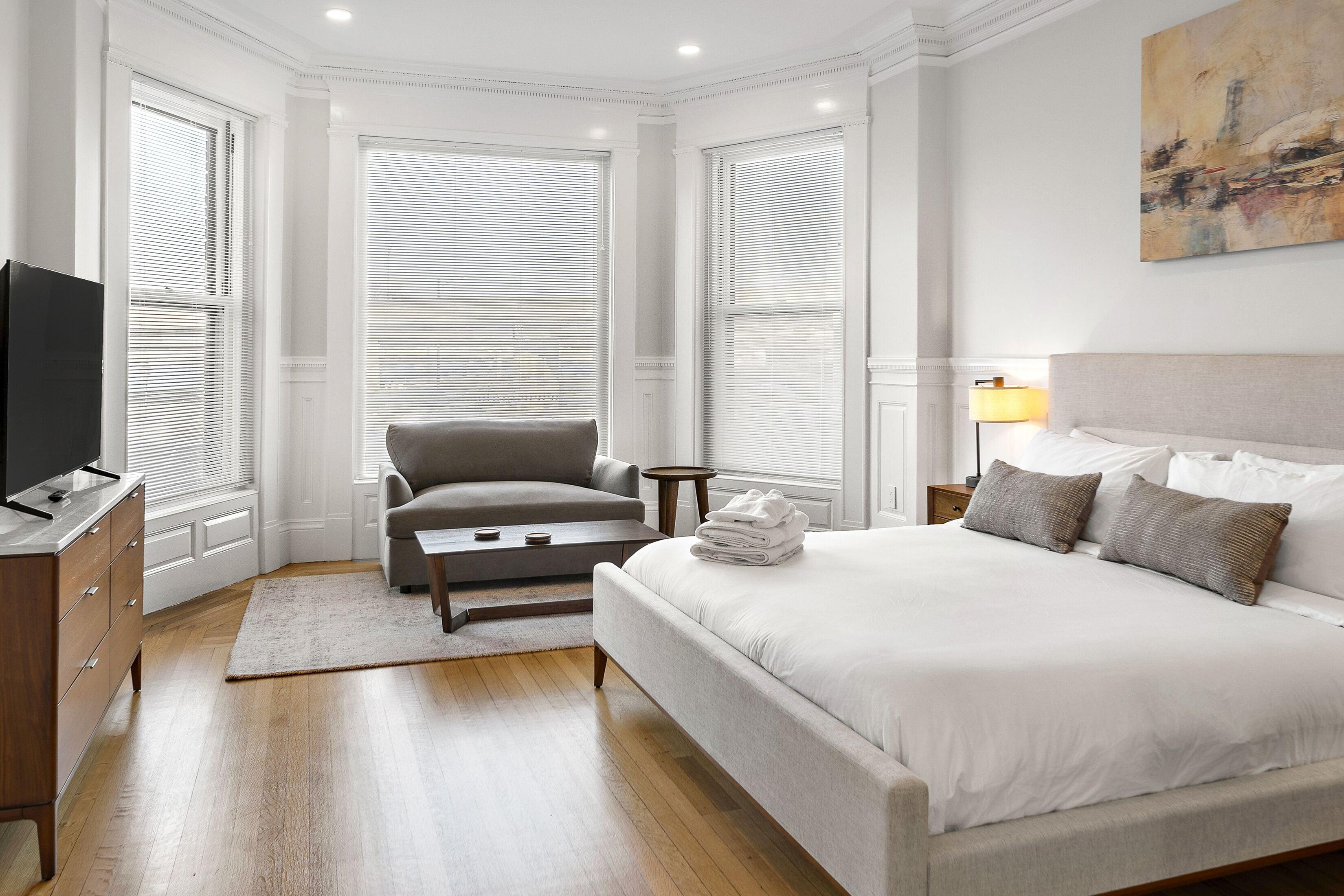 The Gryphon House Bed & Breakfast