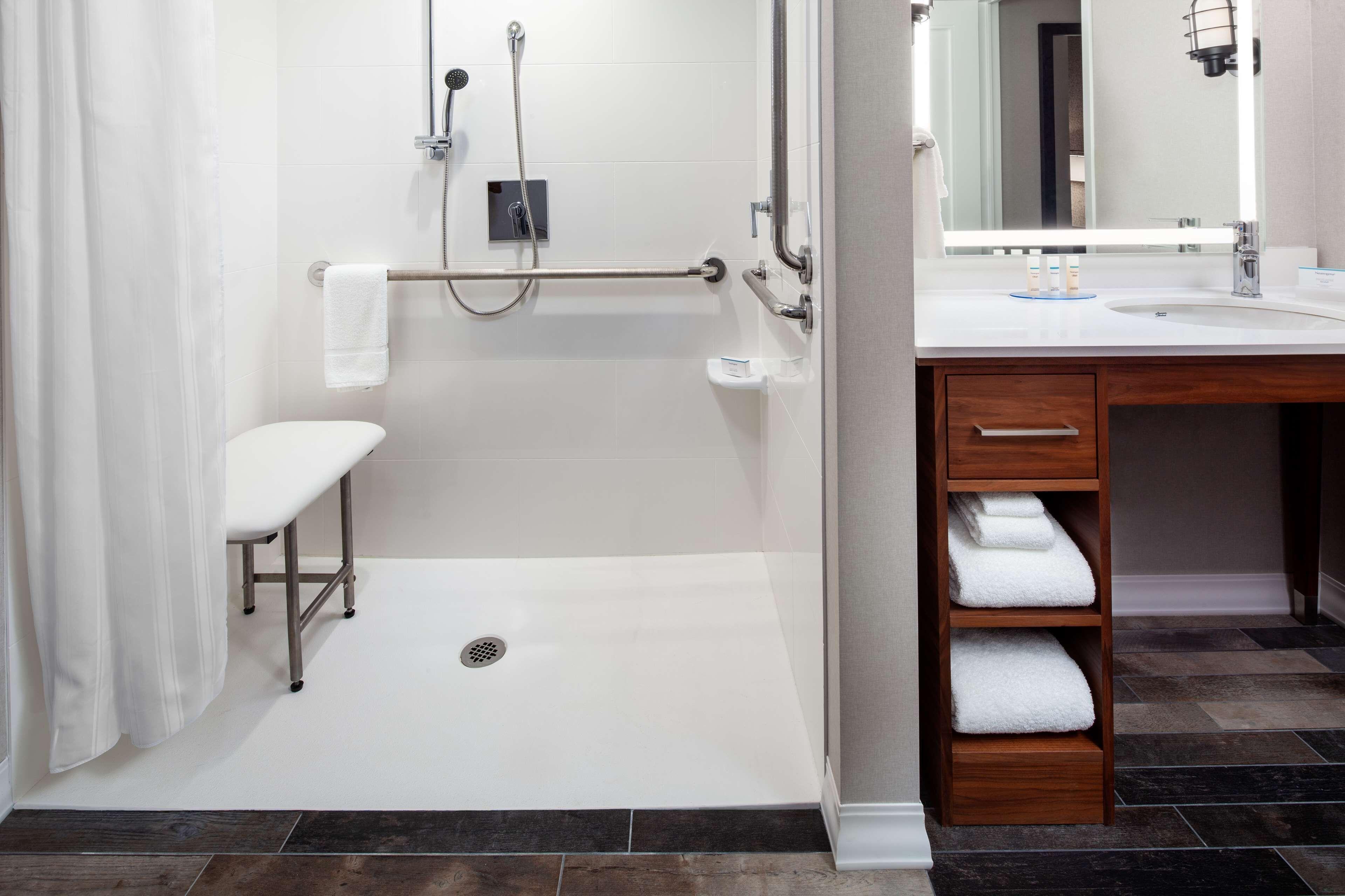 Hotel Homewood By Hilton Seaport District
